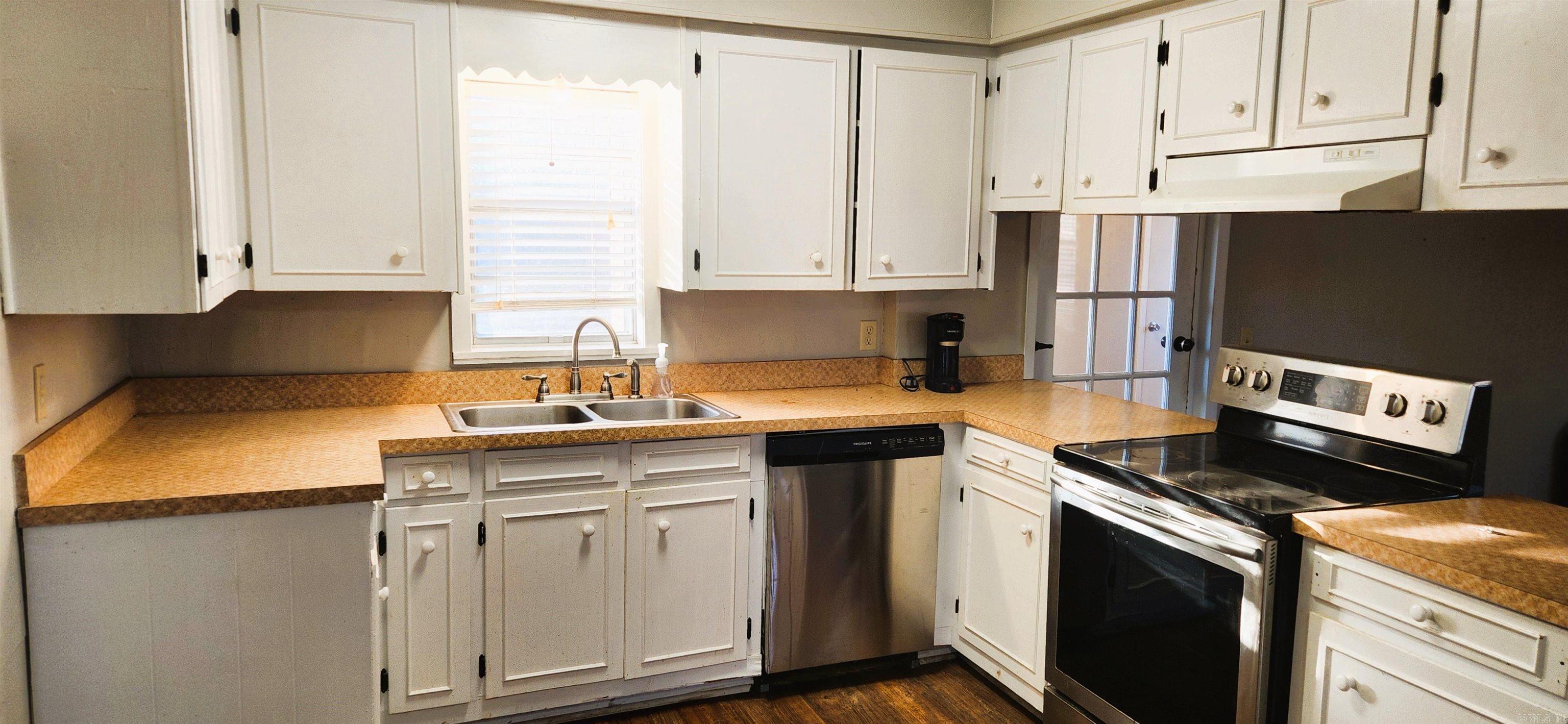 951 Greenfield Road Property Photo 10