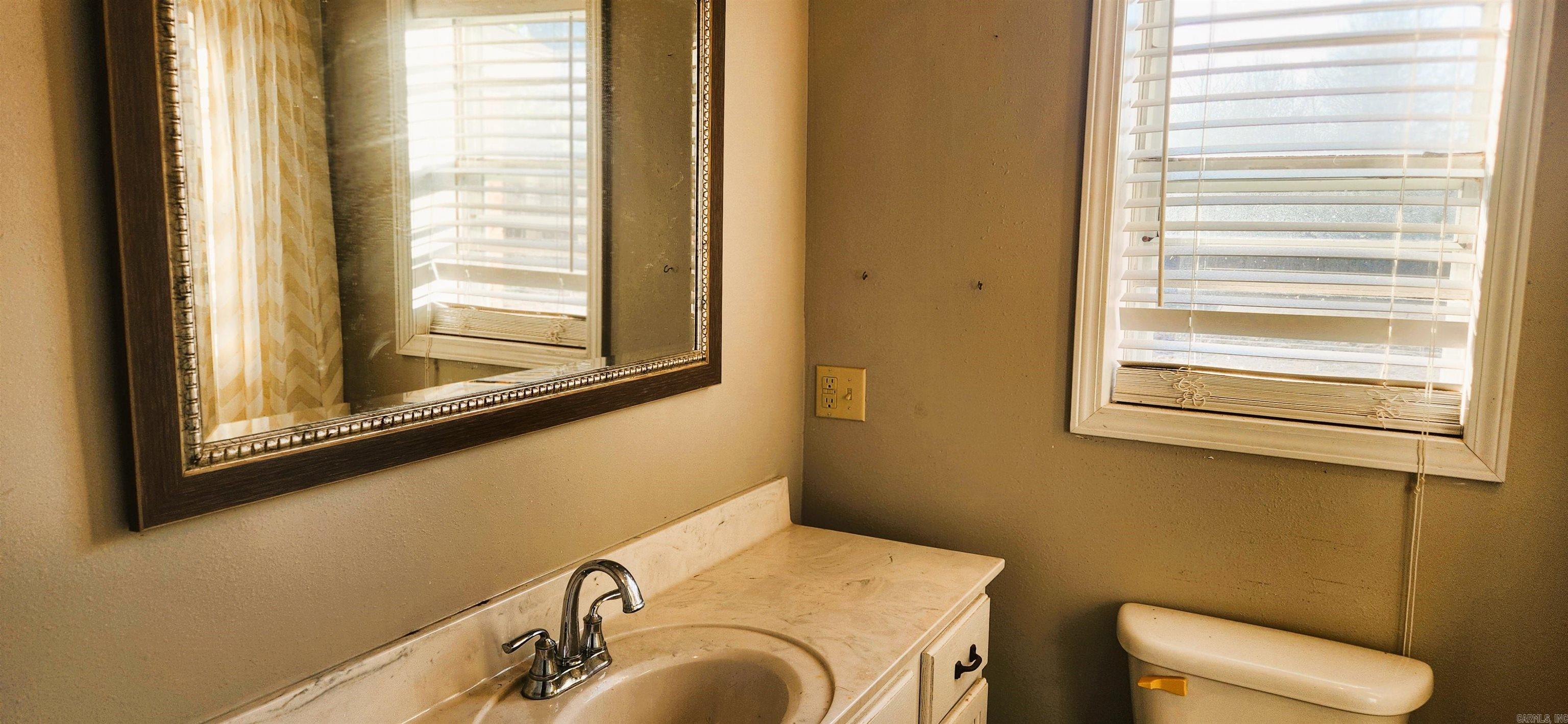 951 Greenfield Road Property Photo 13