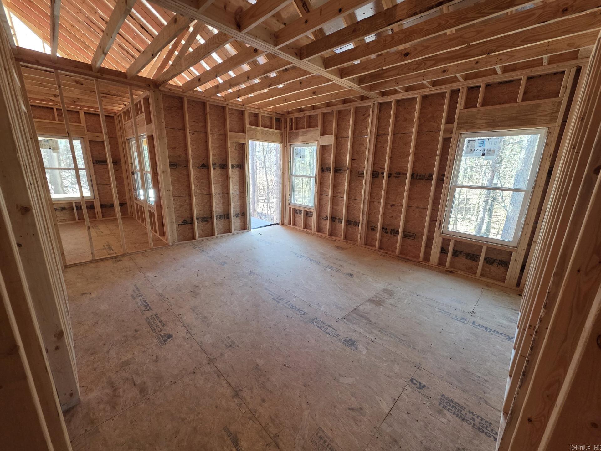 6 Ideal Property Photo 12