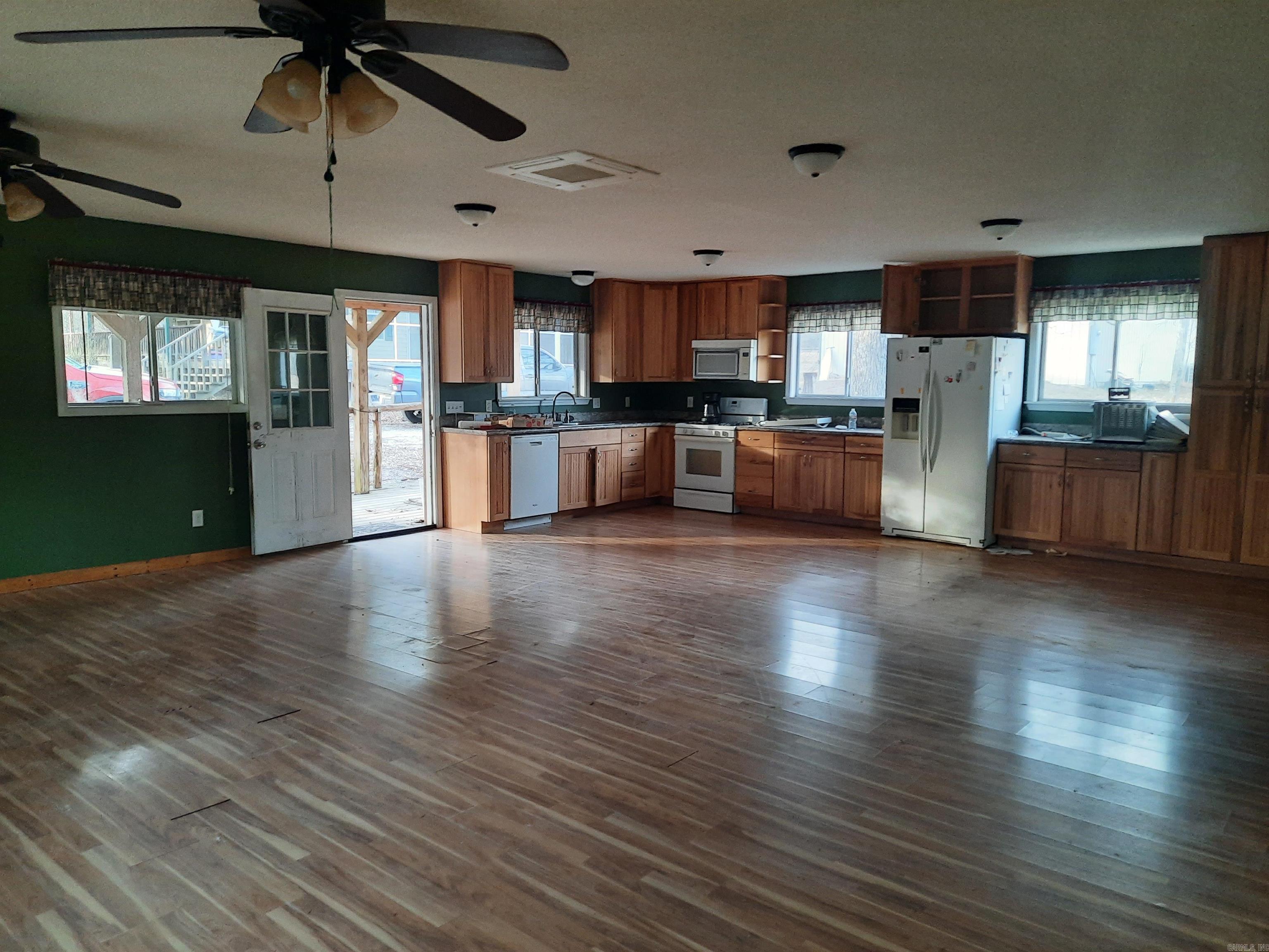 544 Rocky Road Property Photo 4