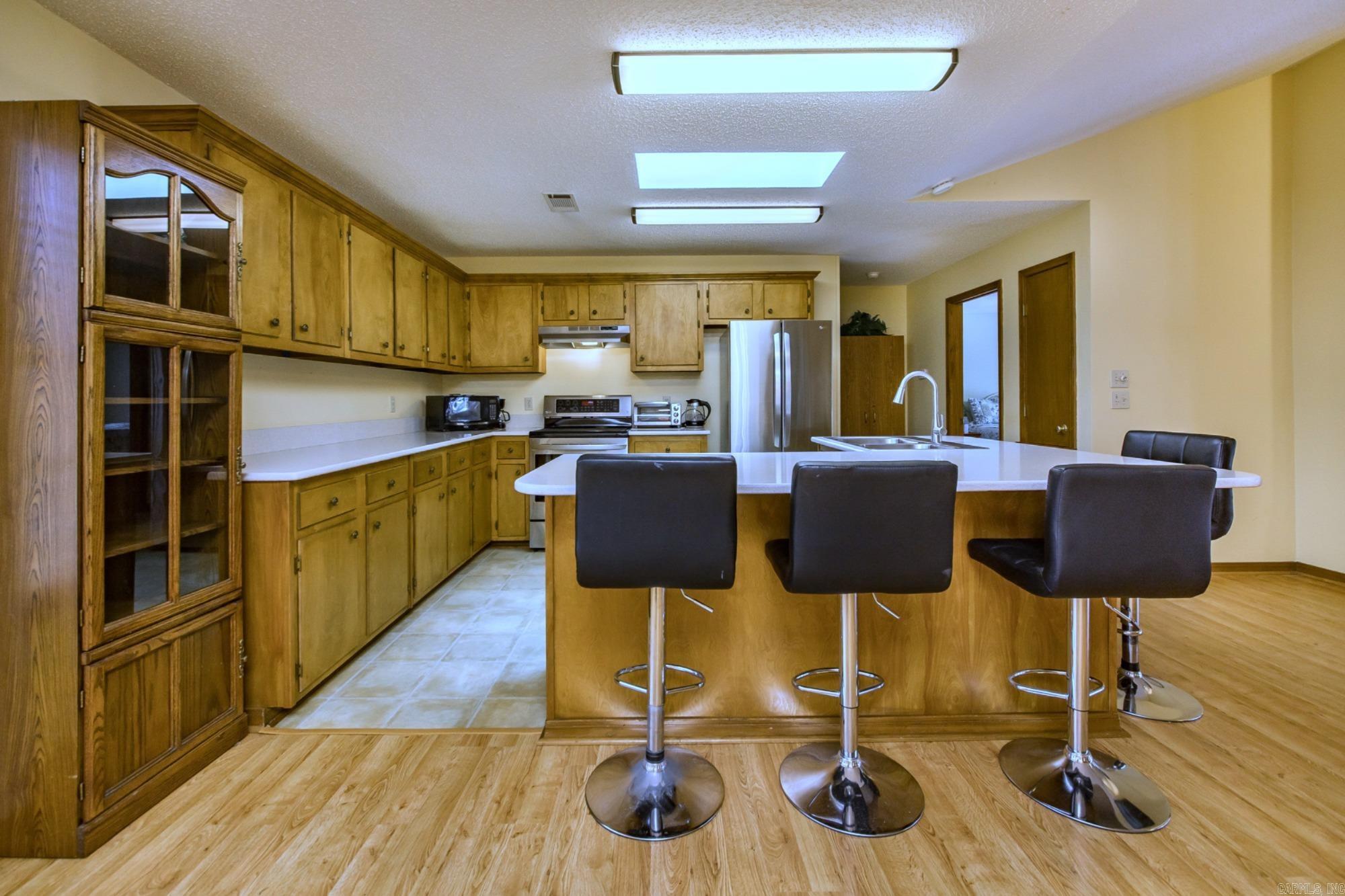 350 Skyline Drive Property Photo 10