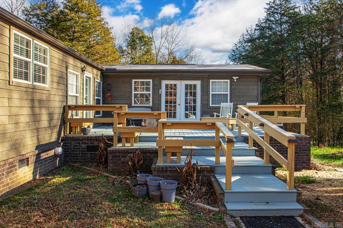 12 Chickasaw Cove Property Photo 3