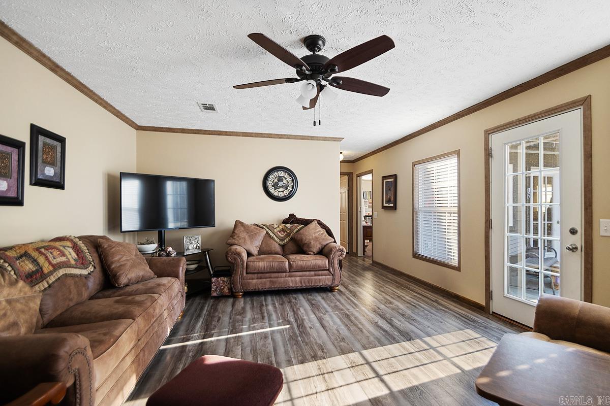 12 Chickasaw Cove Property Photo 5