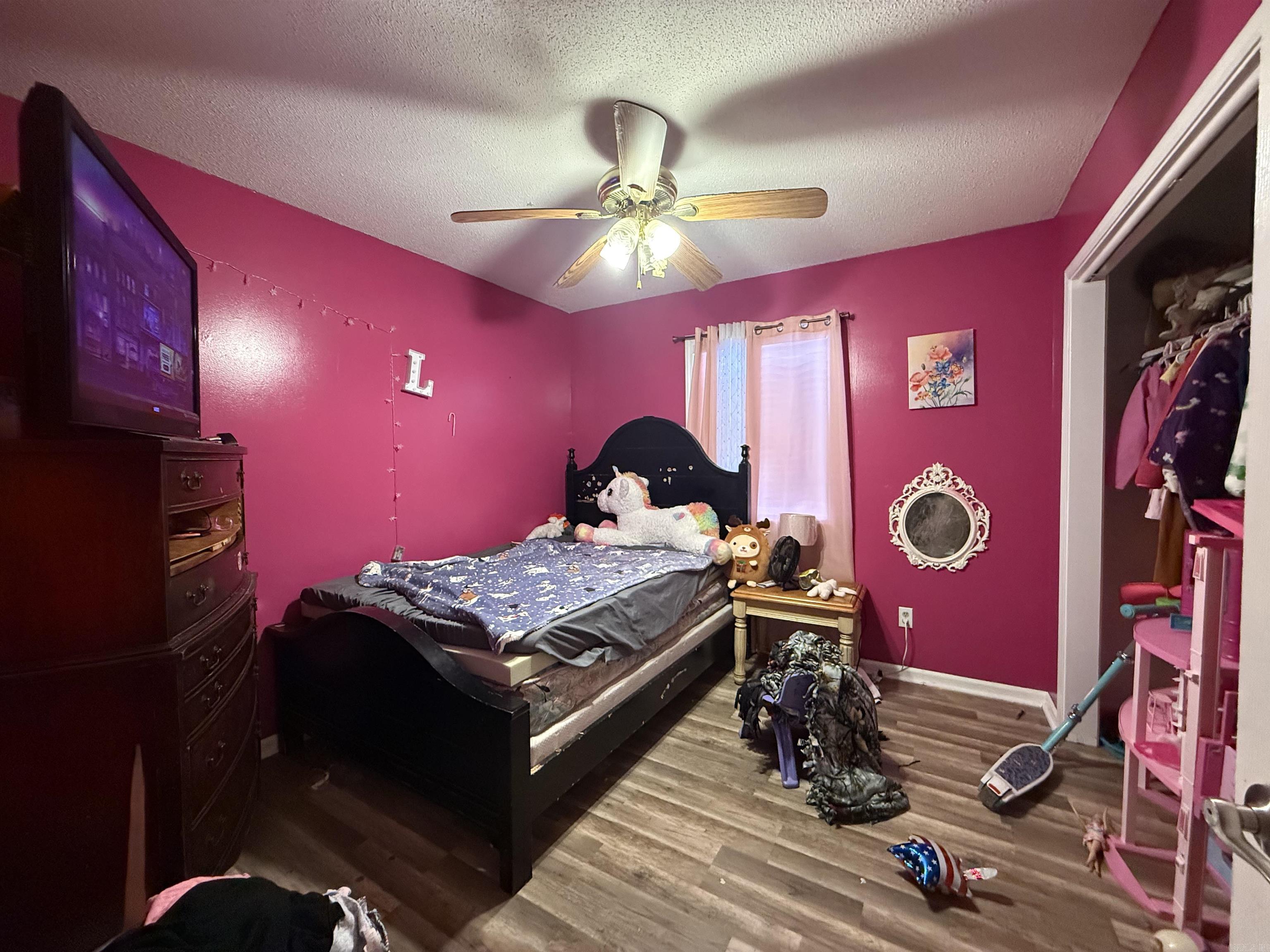 371 Barry Street Property Photo 6