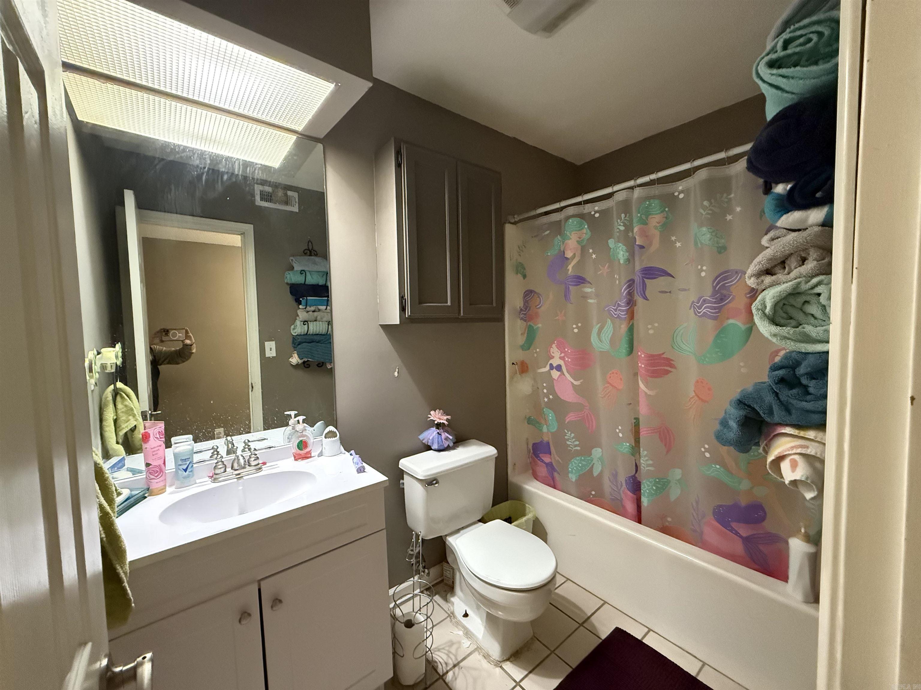 371 Barry Street Property Photo 7