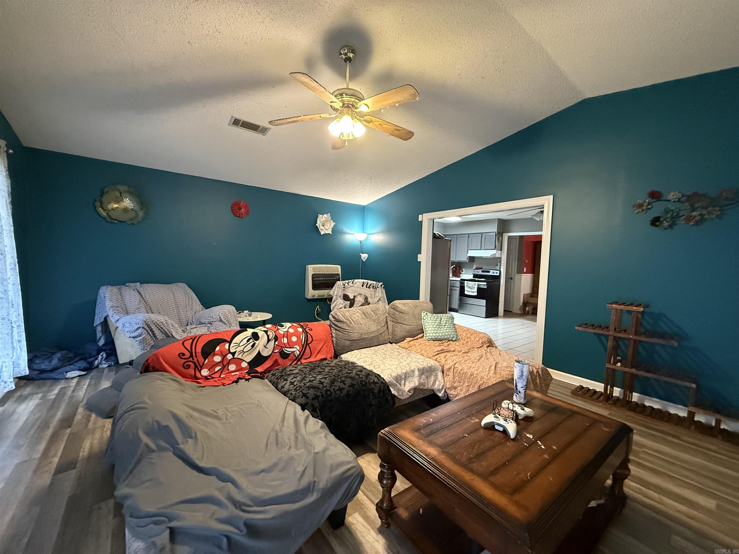 371 Barry Street Property Photo 14