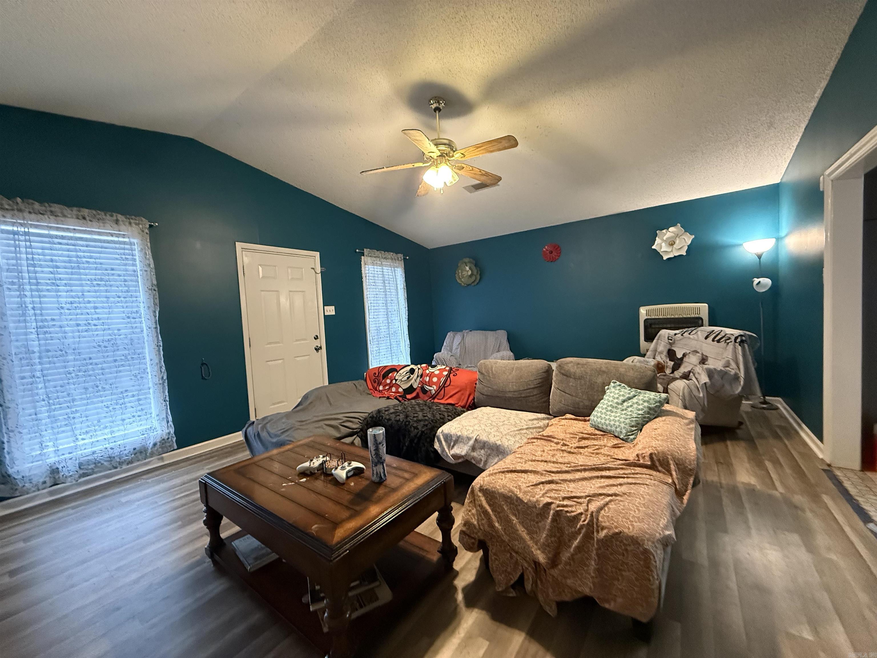 371 Barry Street Property Photo 18