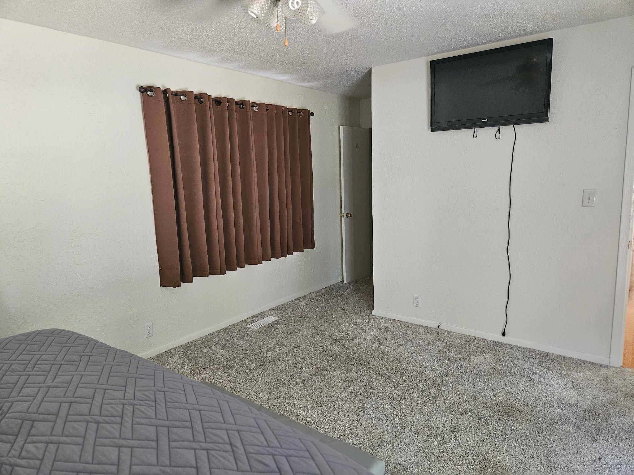 313 Snead Drive Property Photo 32