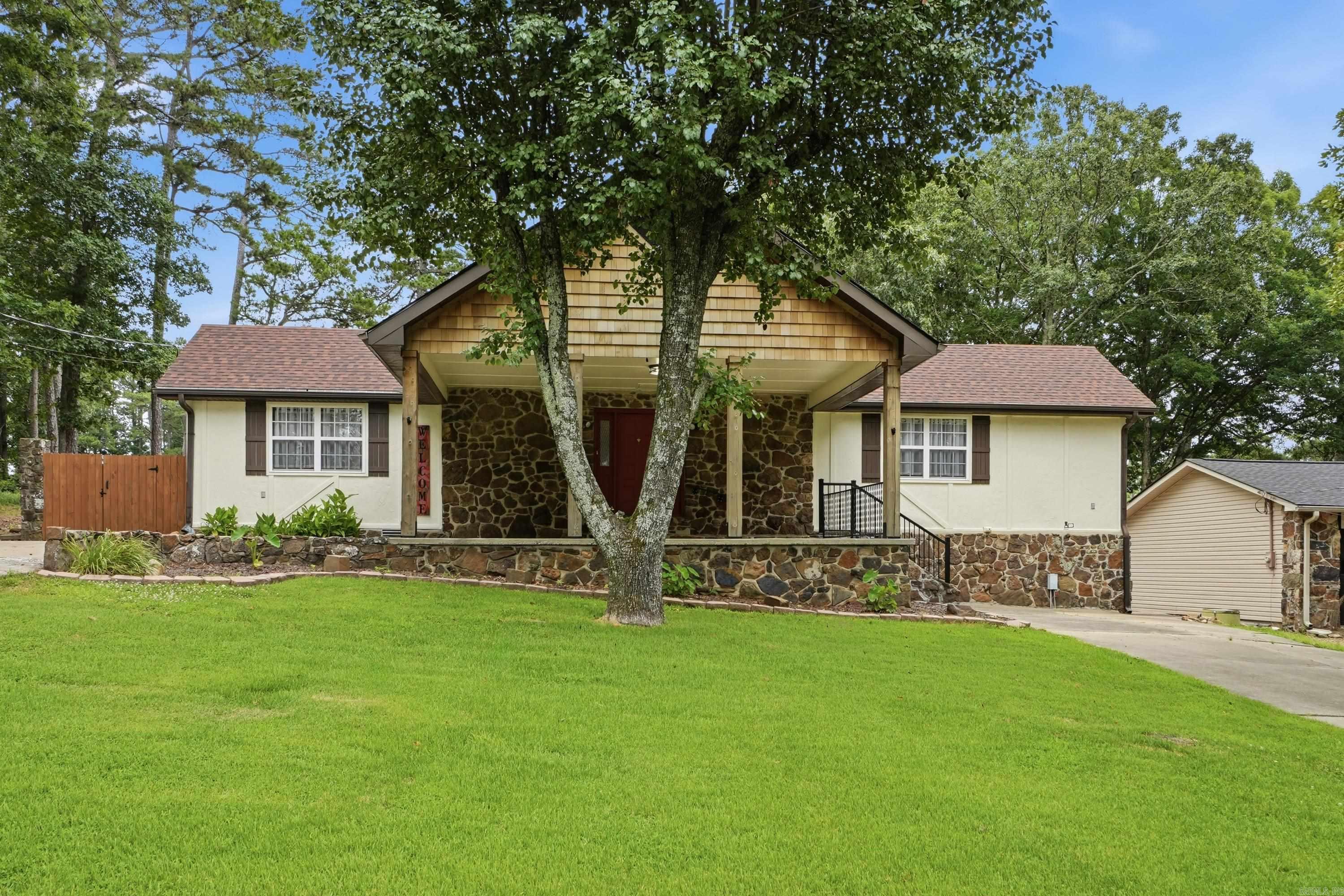 313 Snead Drive Property Photo 41