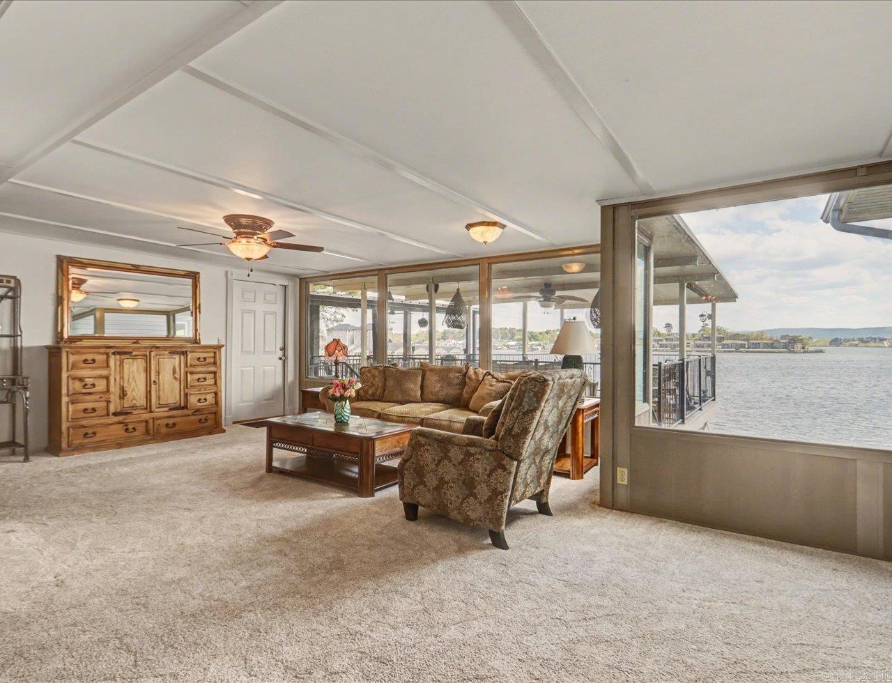 165 Pretti Point Property Photo 9