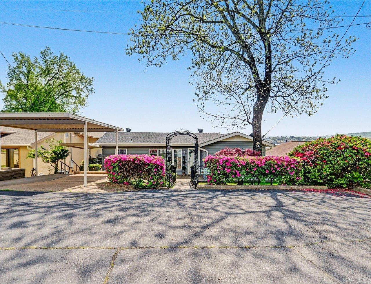 165 Pretti Point Property Photo 17