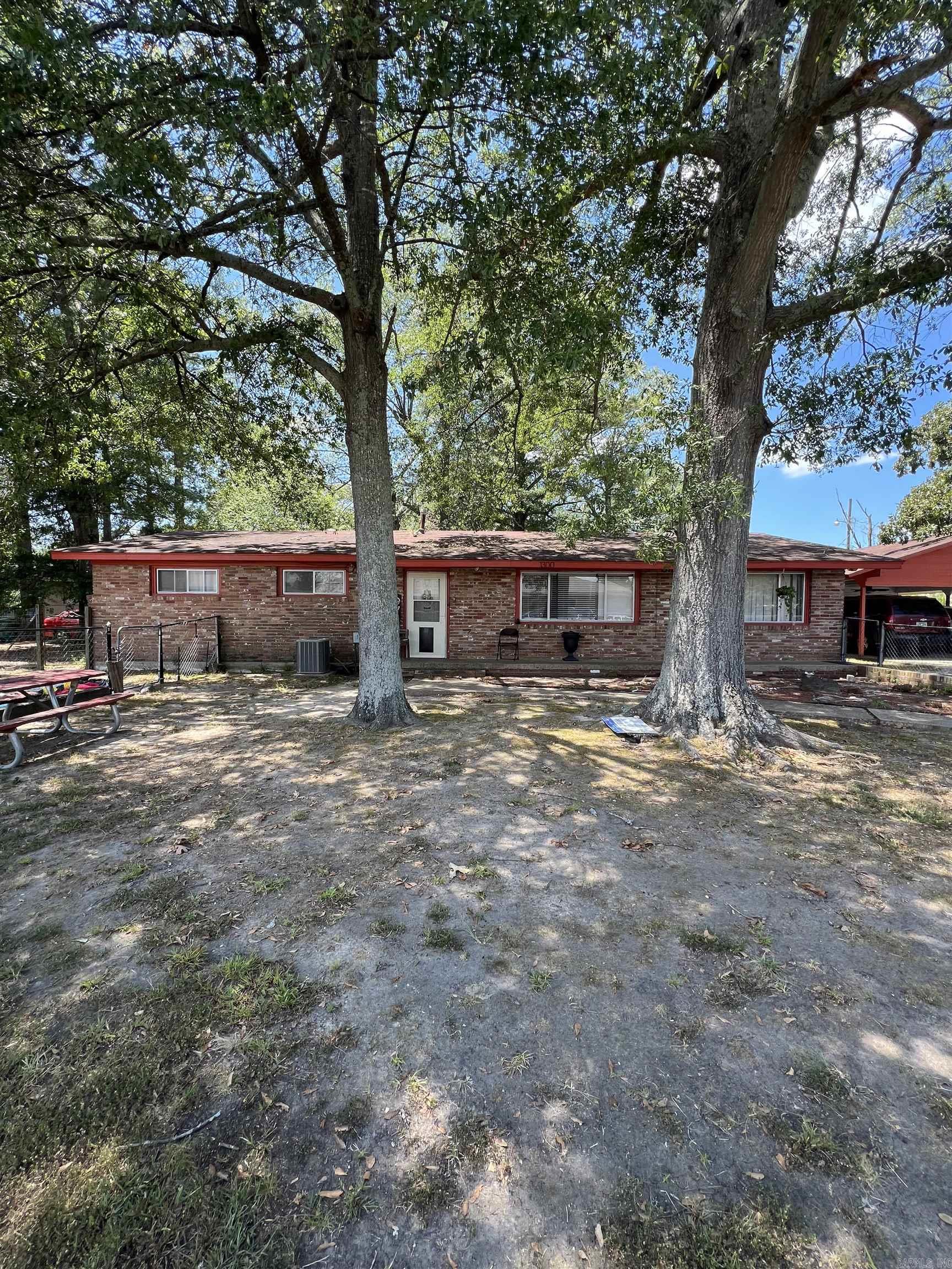 1300 Haley Street Property Photo 1