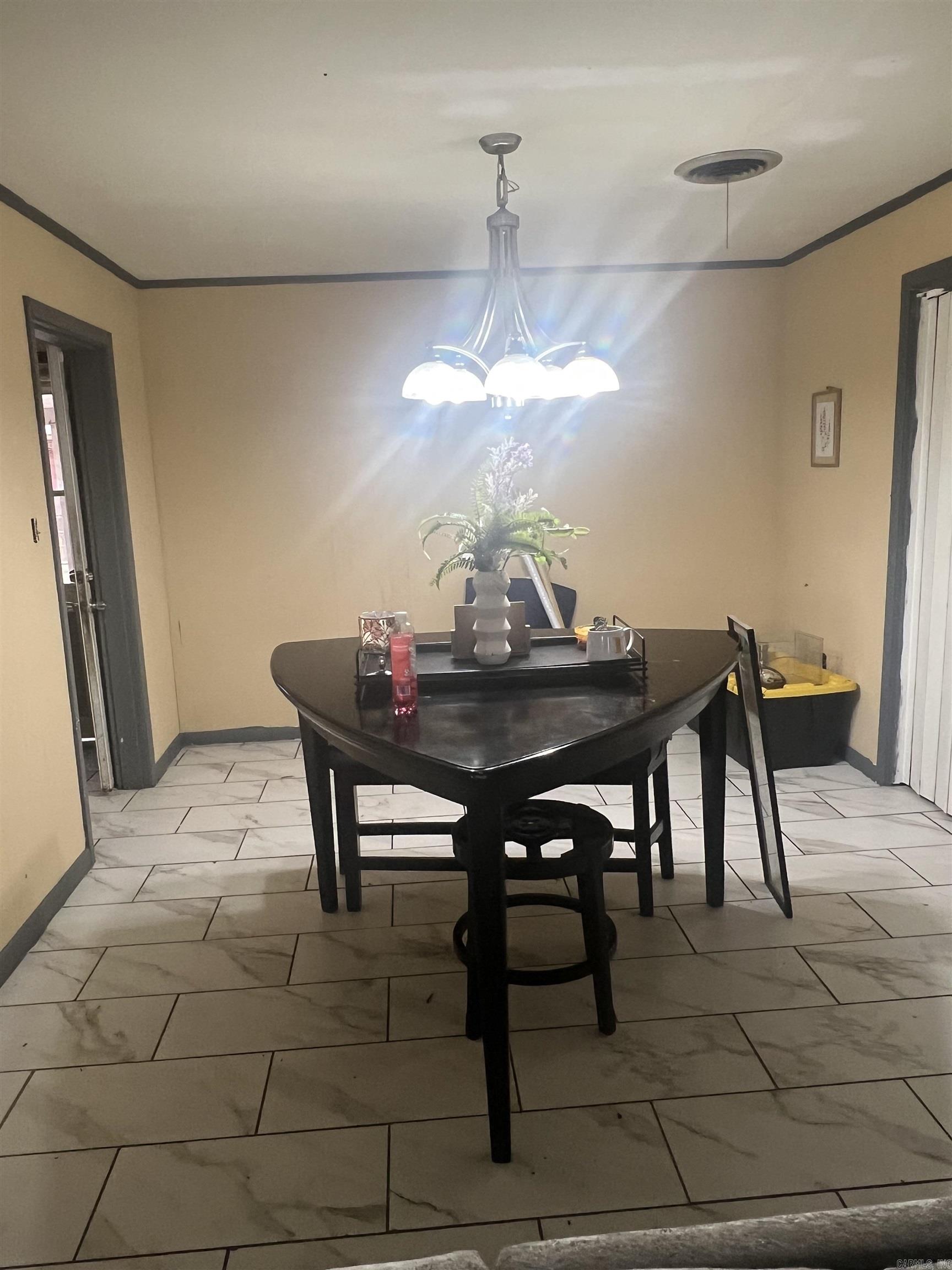 1300 Haley Street Property Photo 5