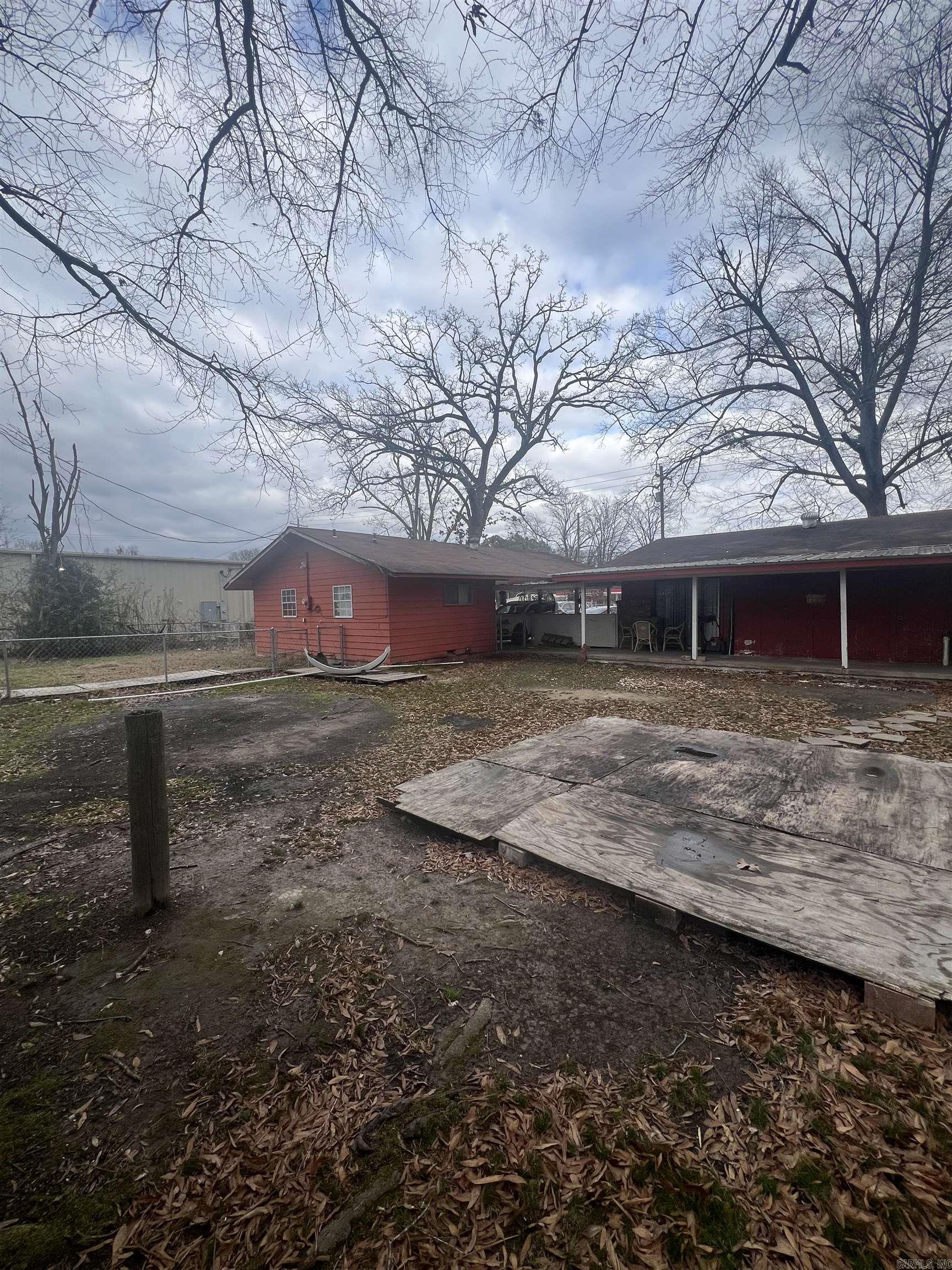 1300 Haley Street Property Photo 12