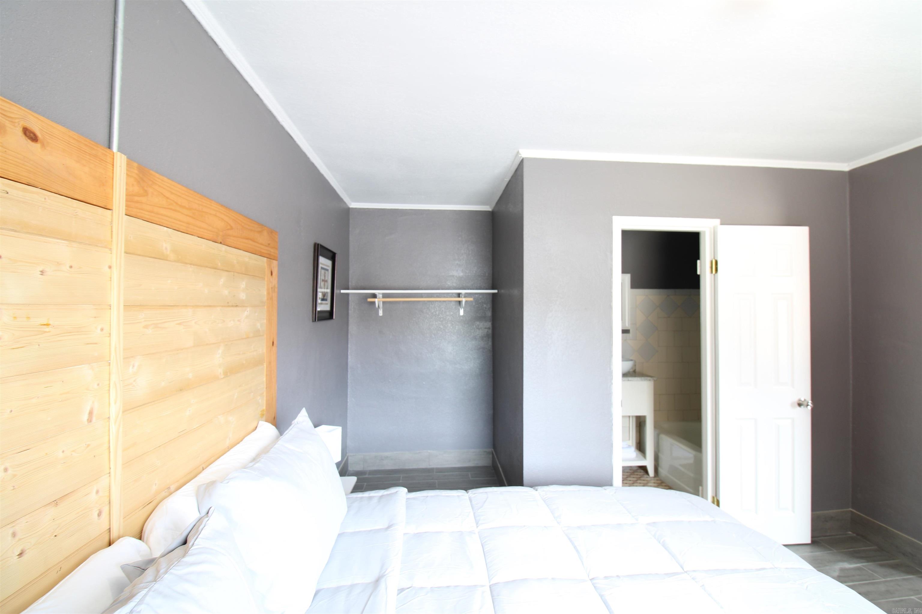 1611 Central Avenue Property Photo 10