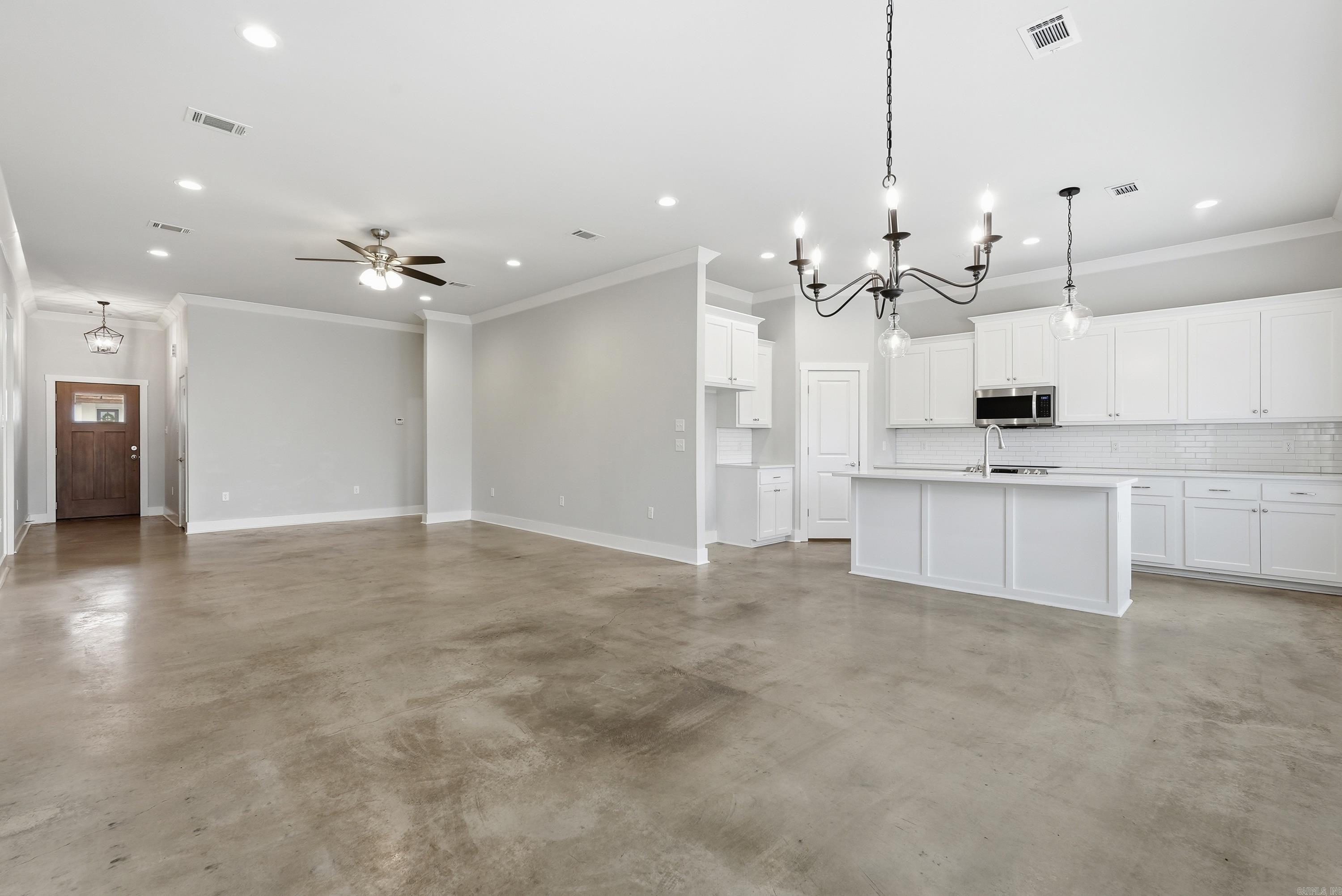1635 Poteete Drive Property Photo 6