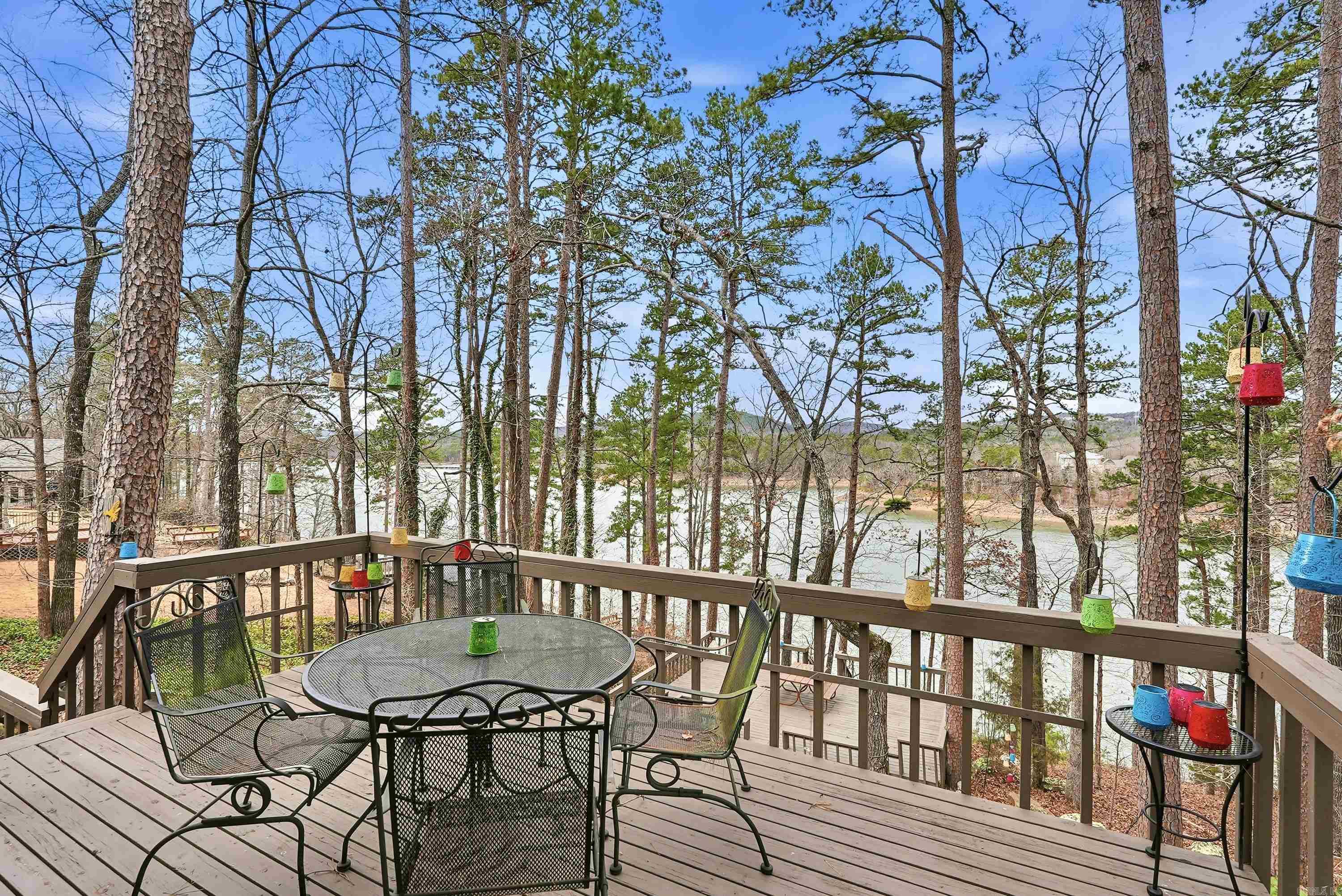 450 Davidson Circle Property Photo 4