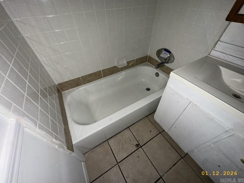 4511 E Reed Road Property Photo 18