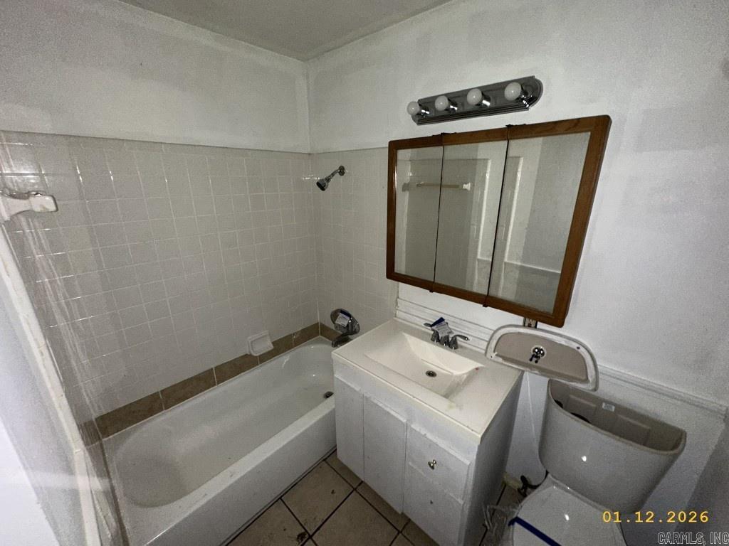 4511 E Reed Road Property Photo 19