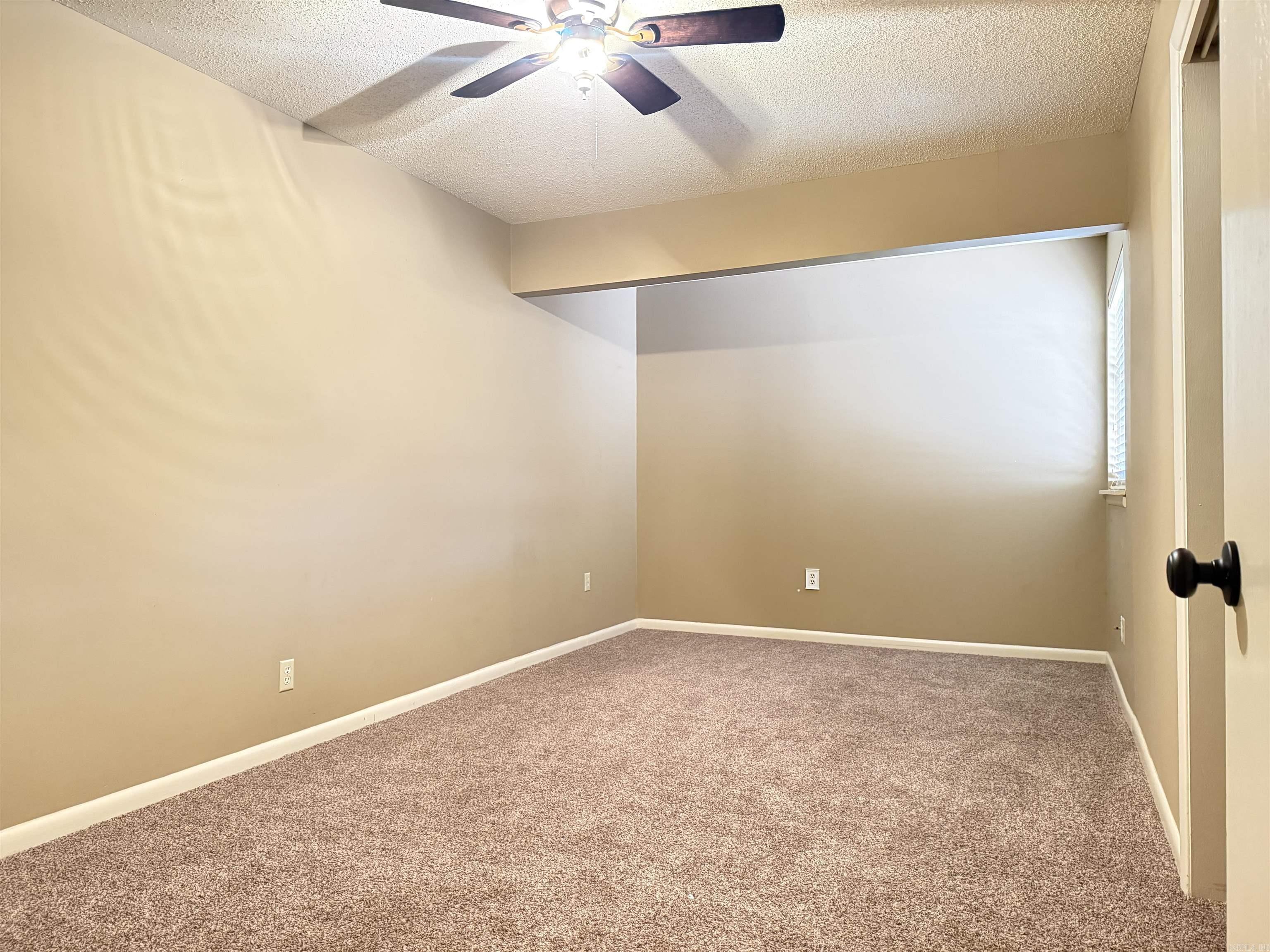 823 Bryan Street Property Photo 16