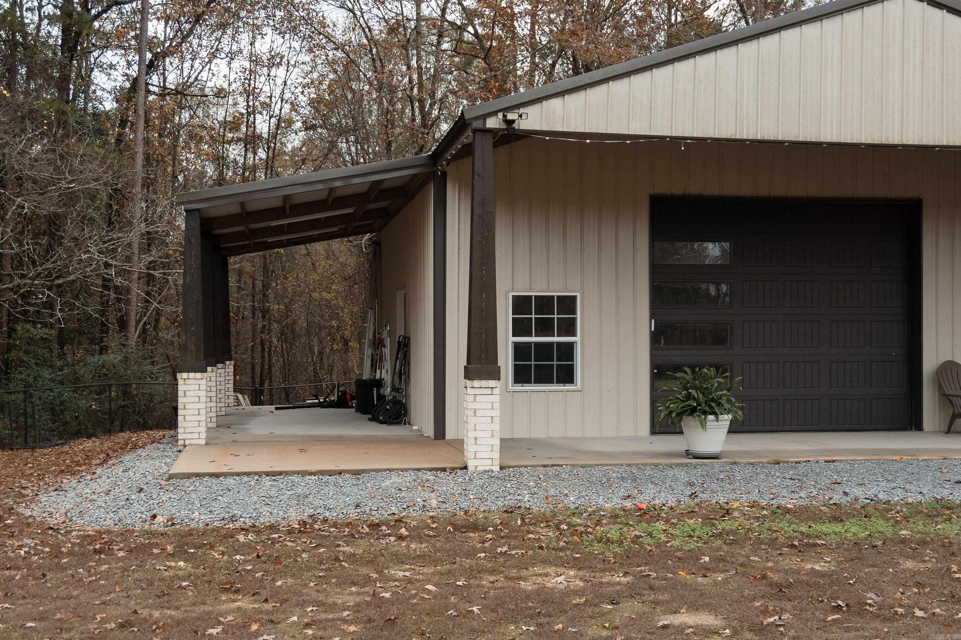 1601 Huntley Property Photo 46