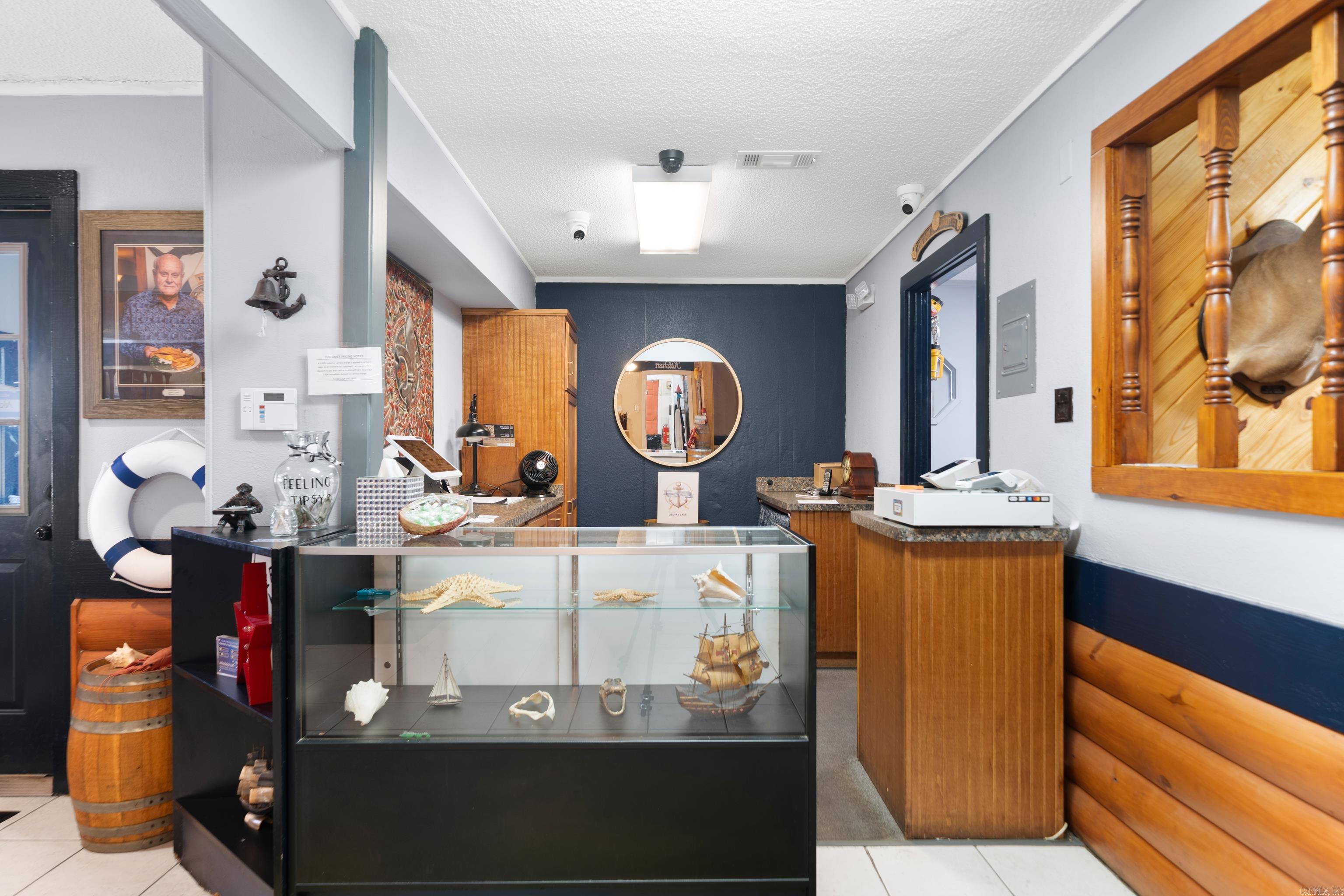 5000 Valley Street Property Photo 14