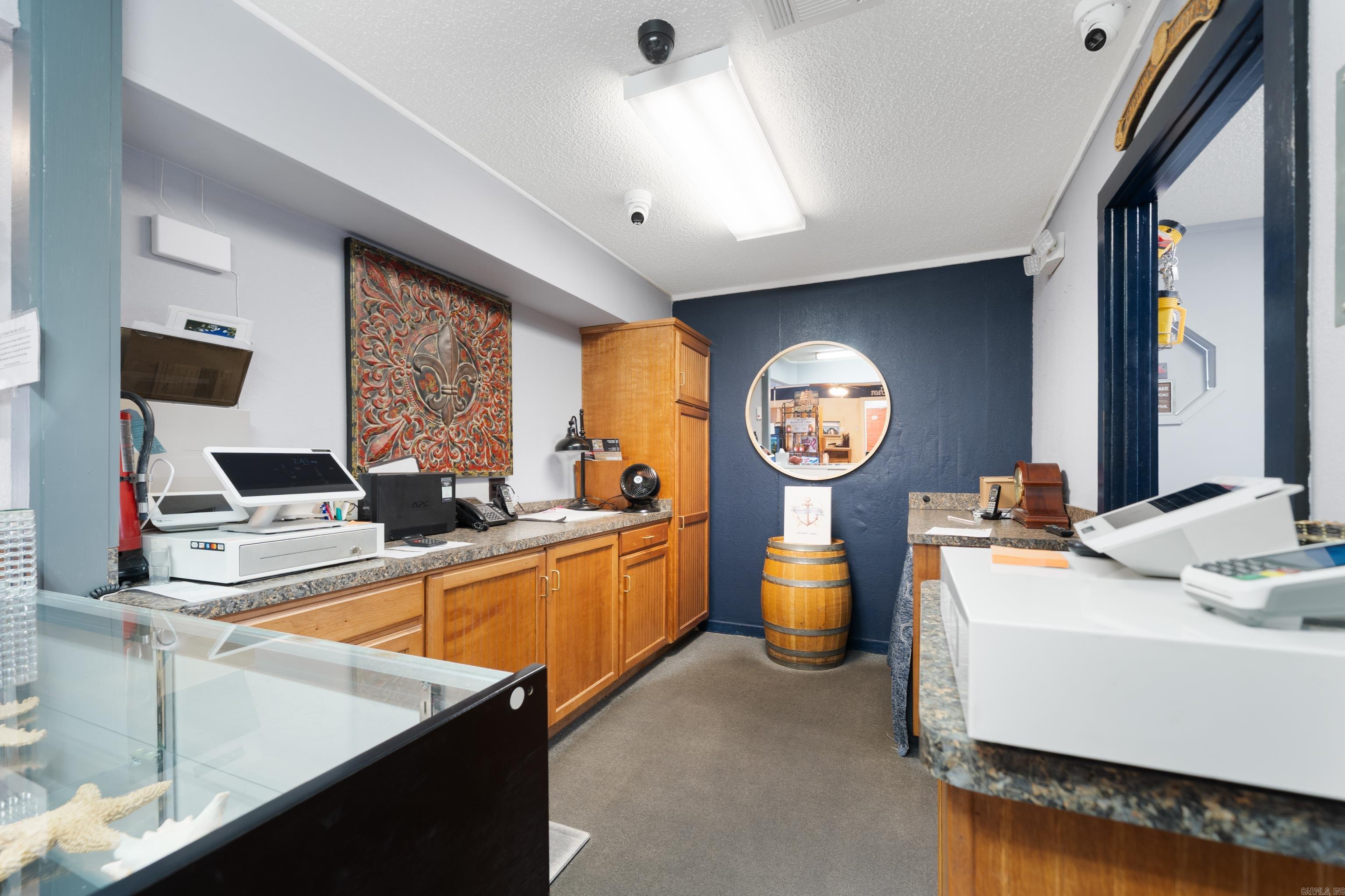 5000 Valley Street Property Photo 15