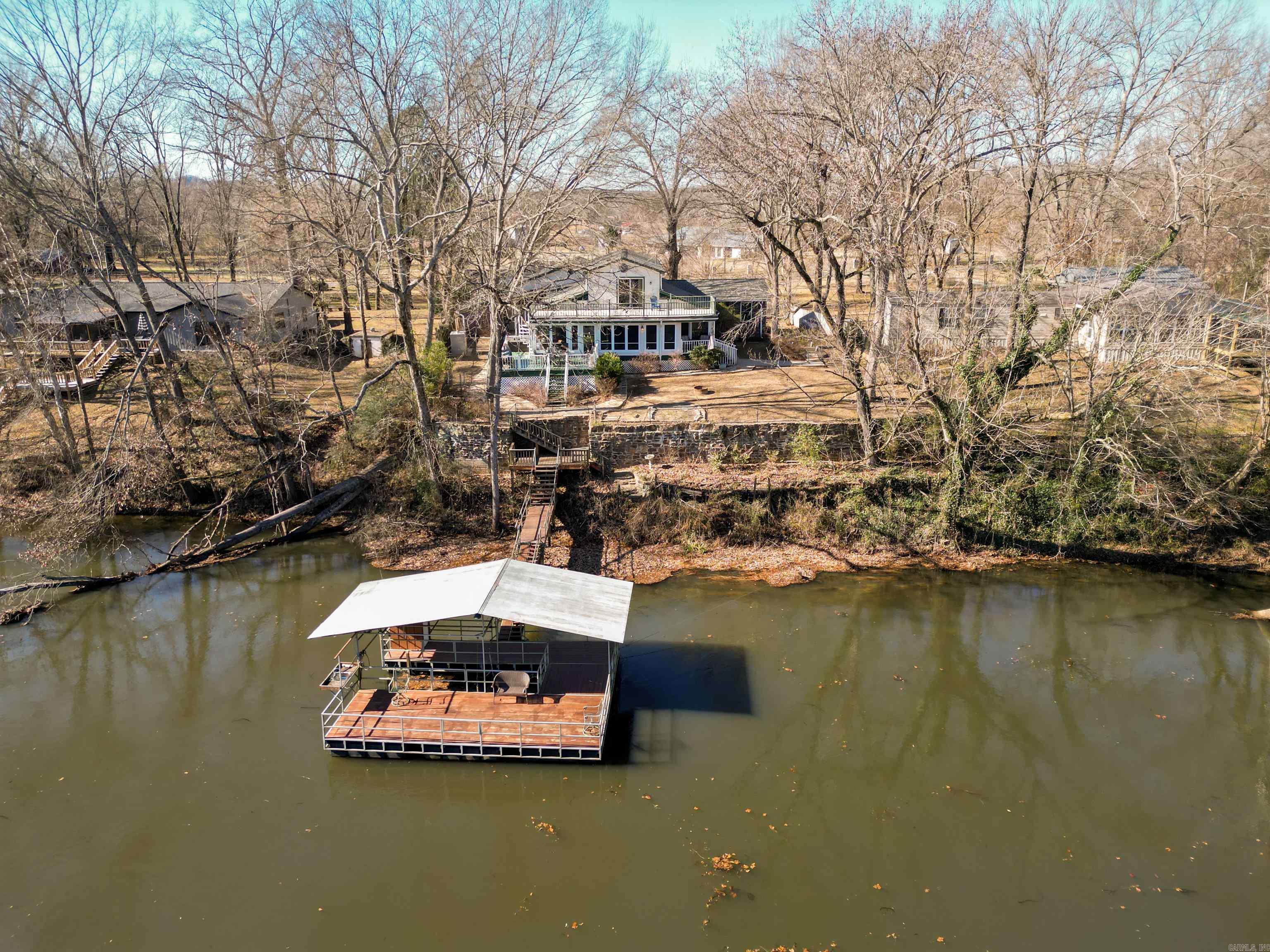 2999 Riverbend Road Property Photo 3