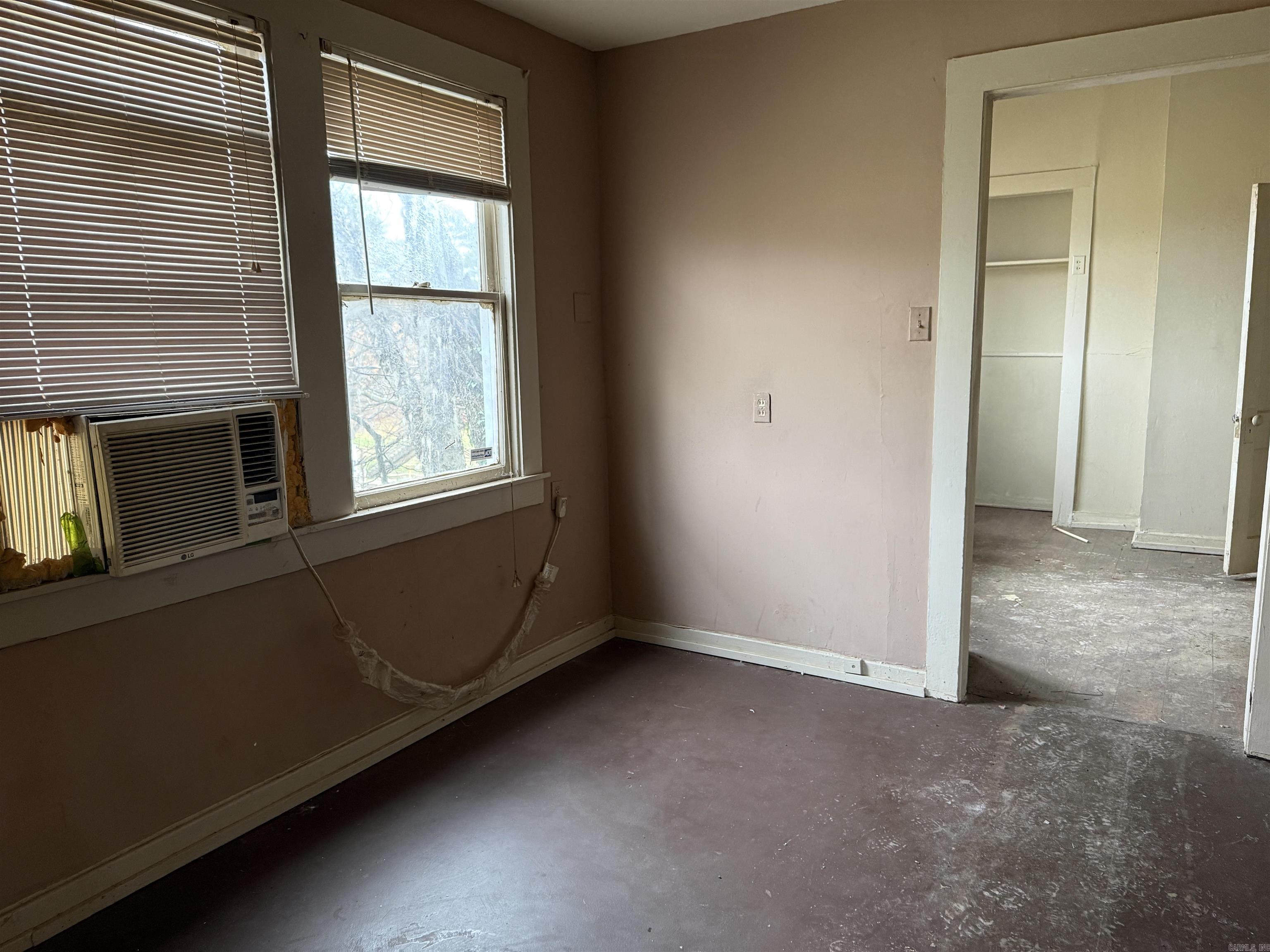 100 Dennison Street Property Photo 3