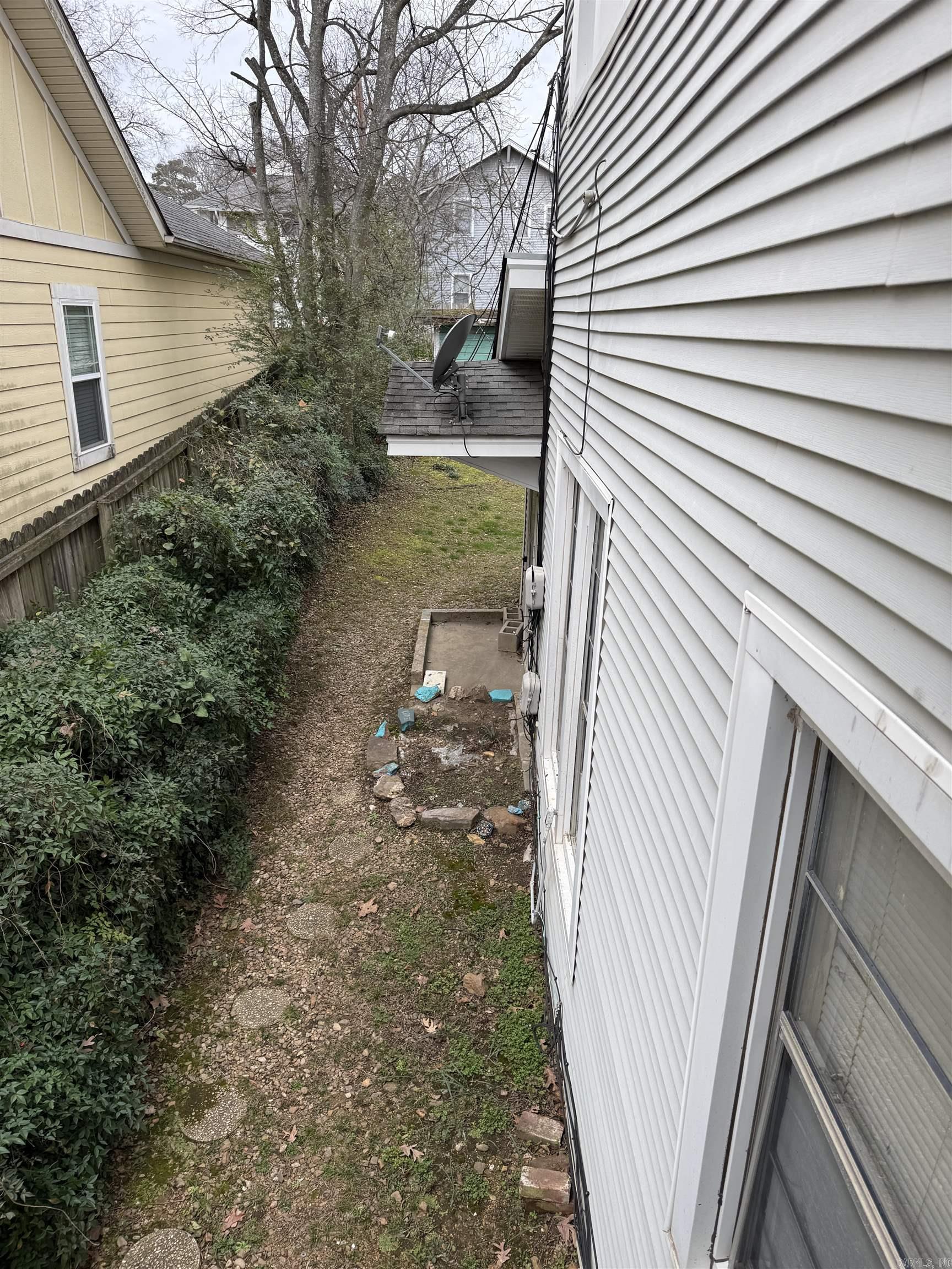 100 Dennison Street Property Photo 18