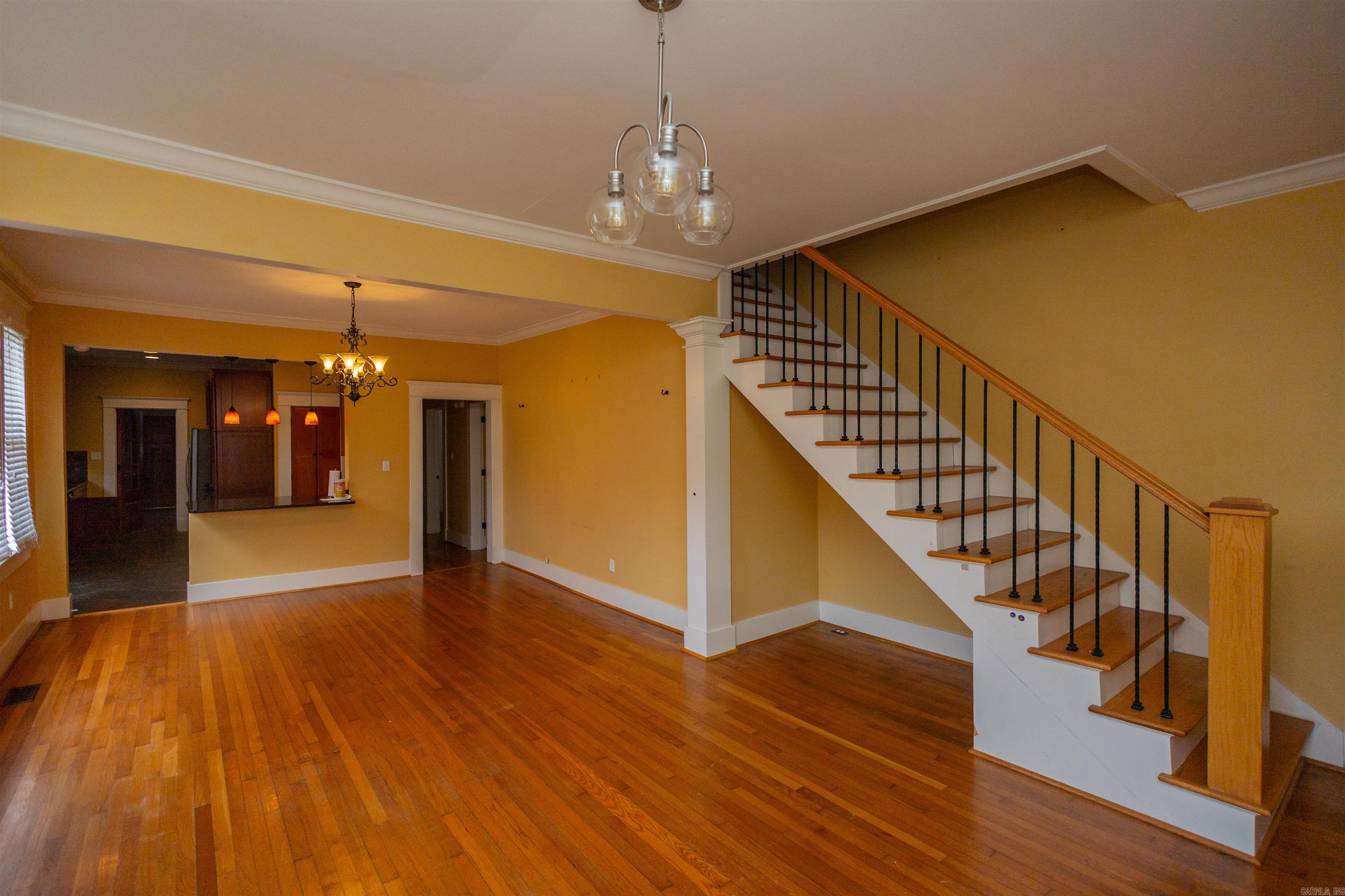 215 Johnson Street Property Photo 4