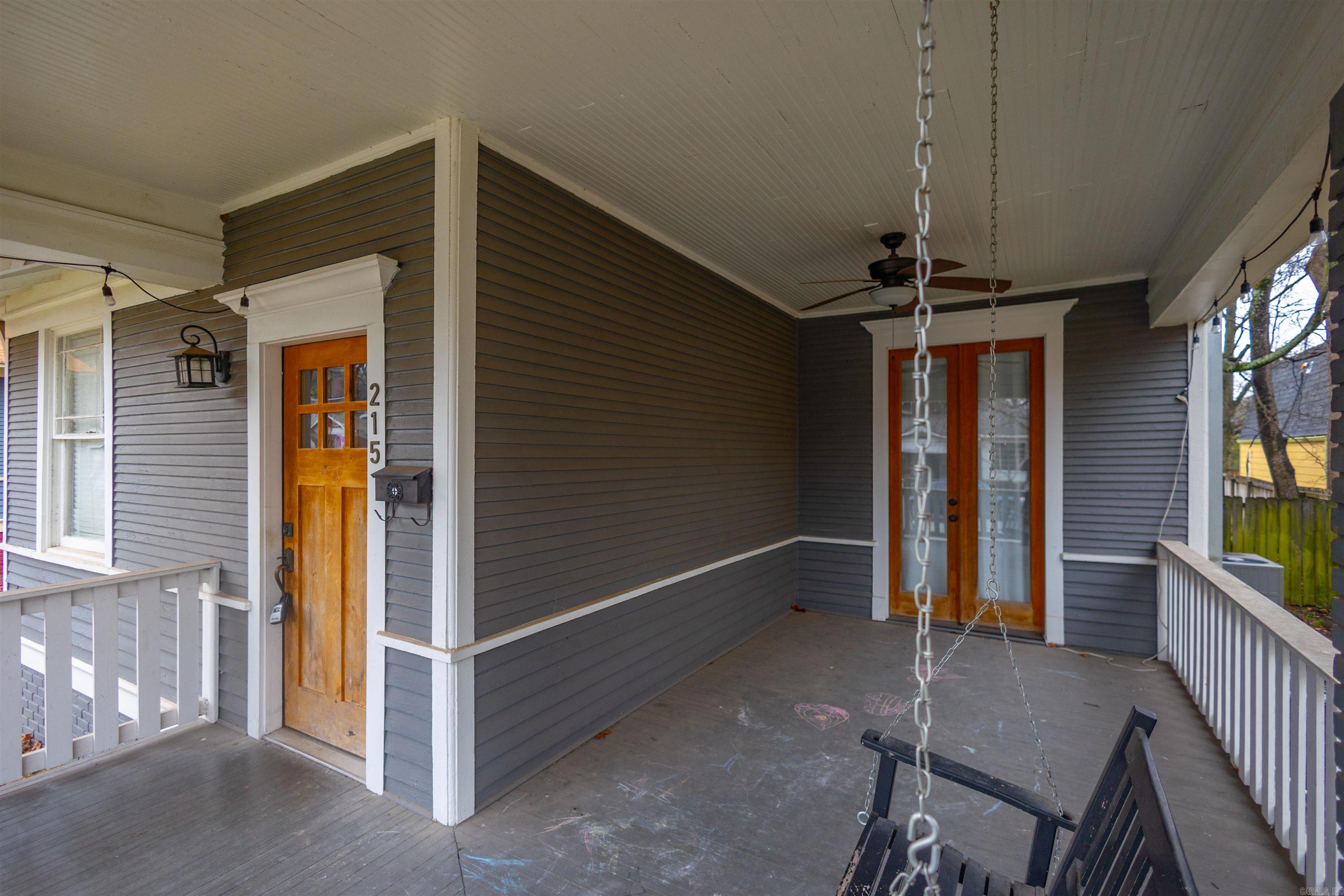 215 Johnson Street Property Photo 6