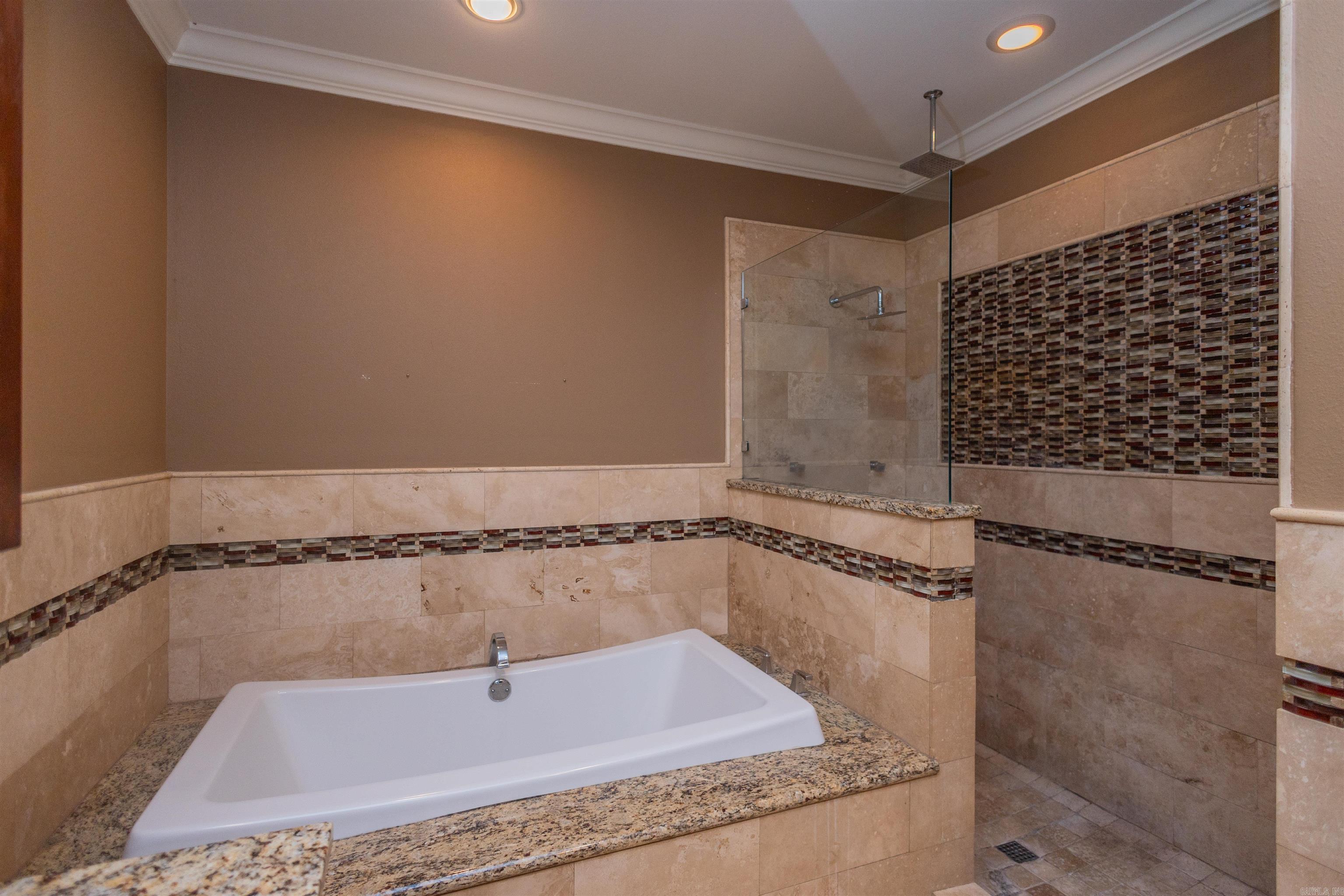215 Johnson Street Property Photo 19