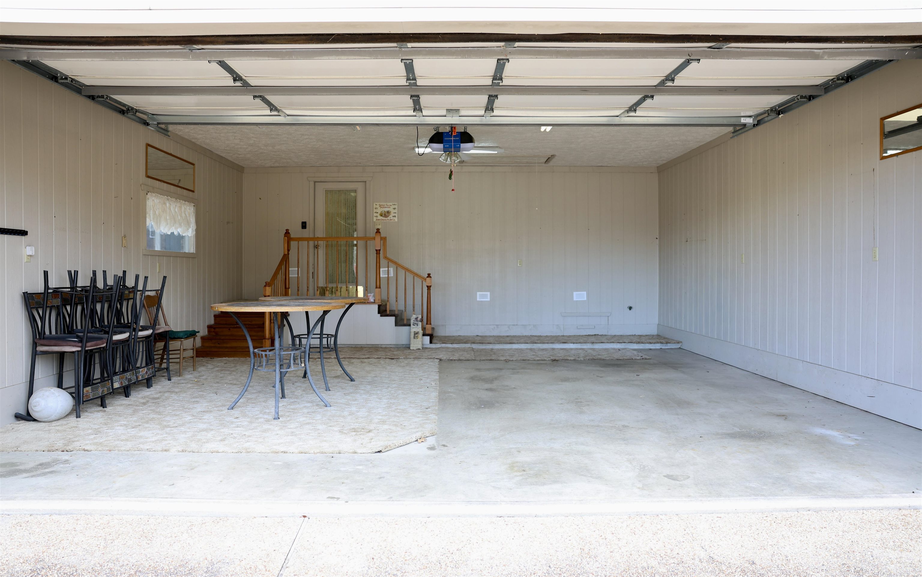382 Riverview Drive Property Photo 7