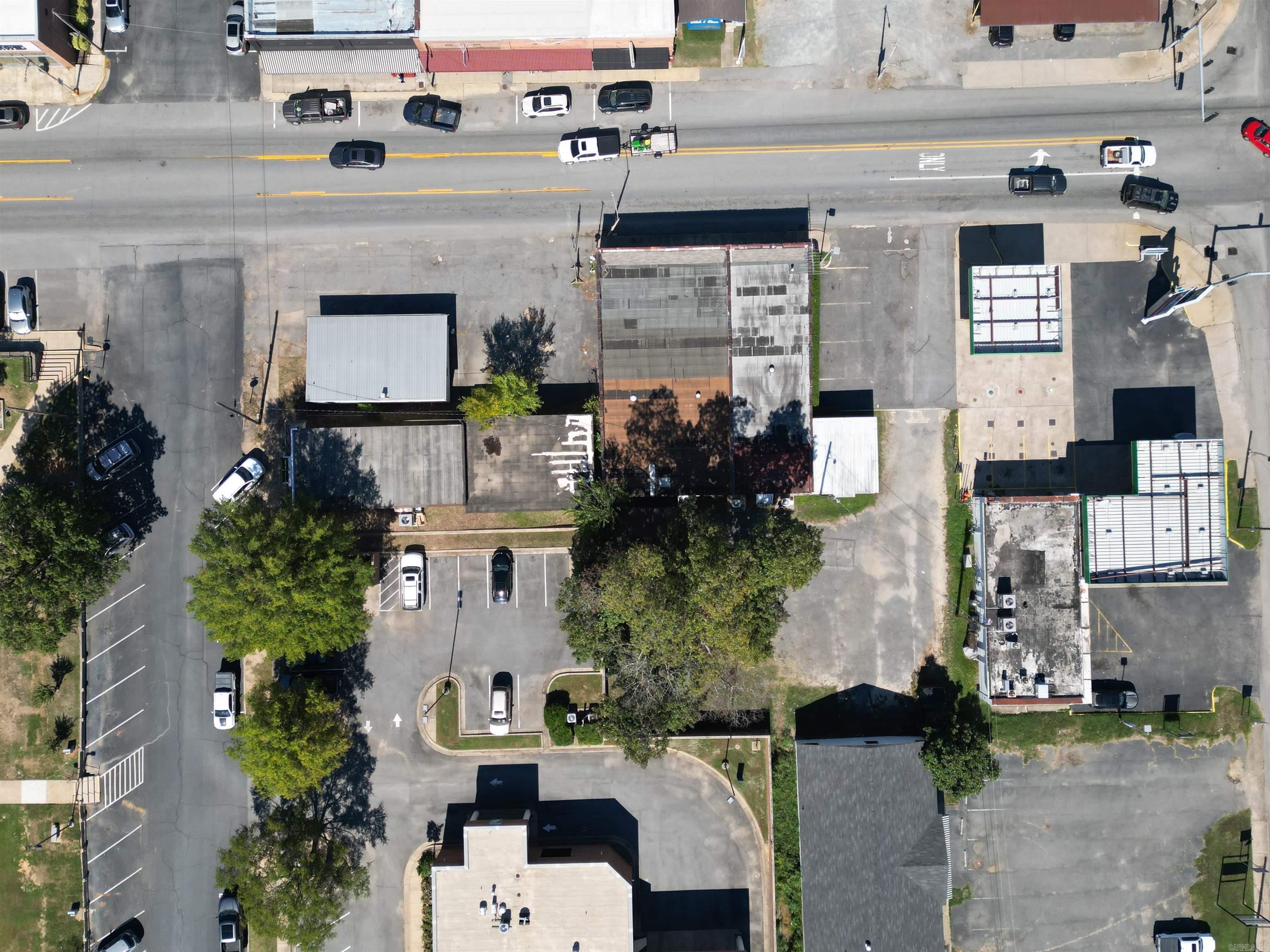 105 E Center Street Property Photo 16