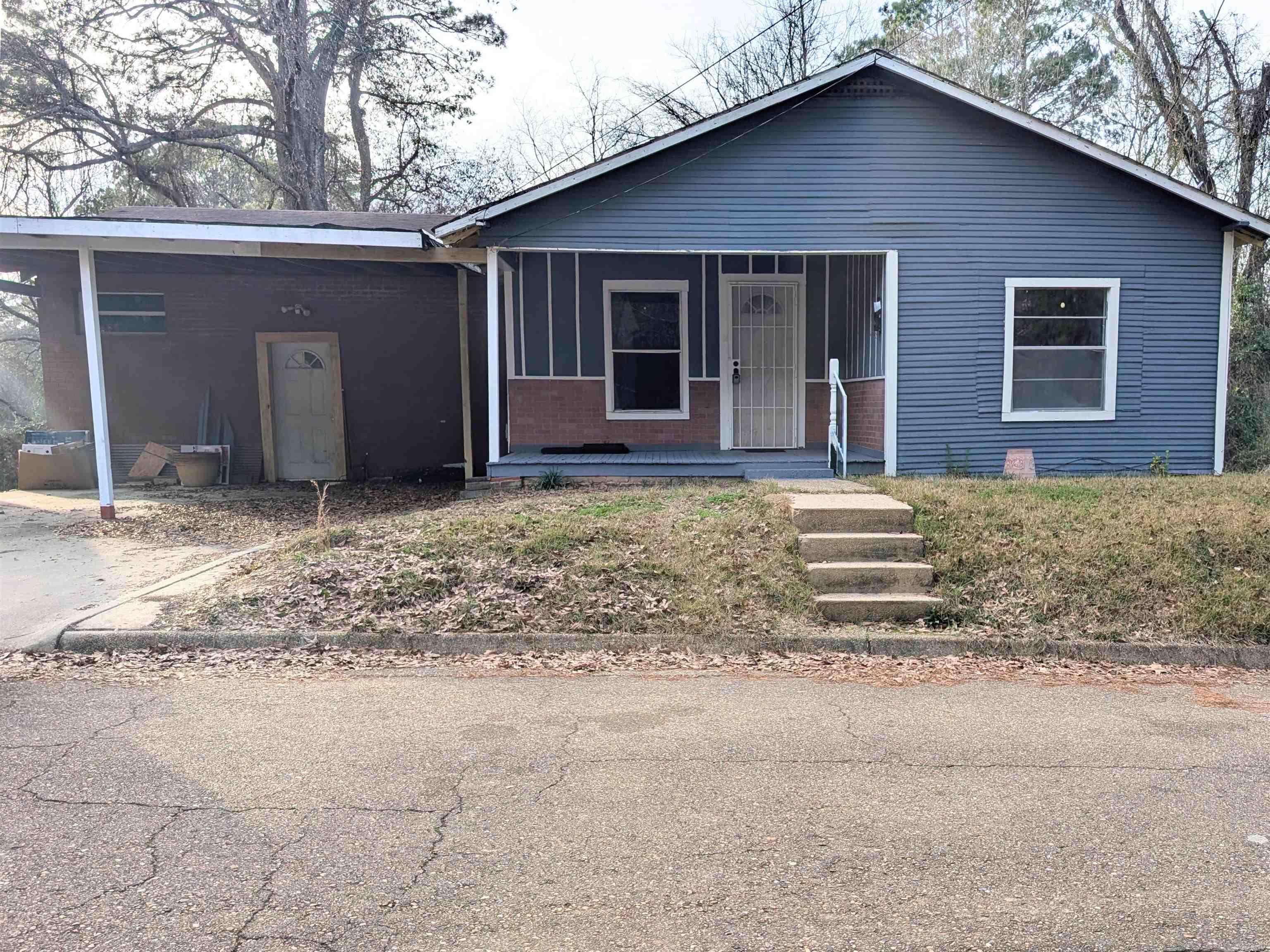 604 Sycamore Ave. Property Photo 1