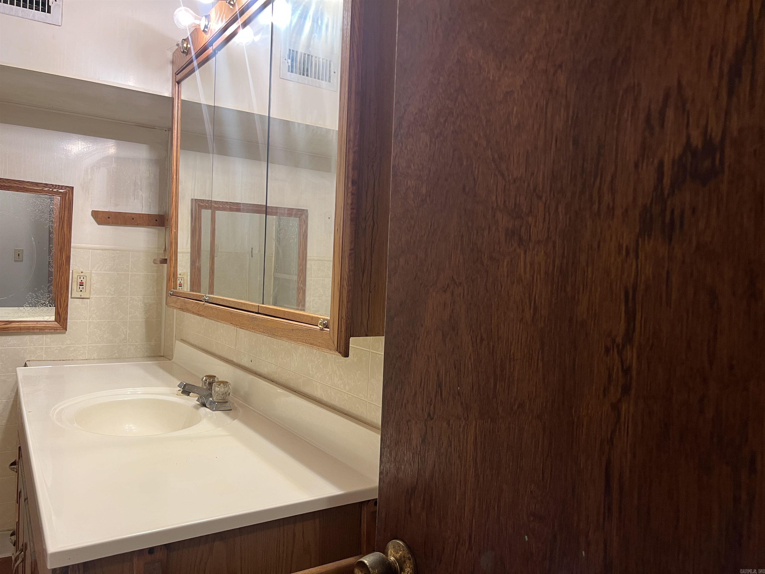 1107 Katie Lane Property Photo 10