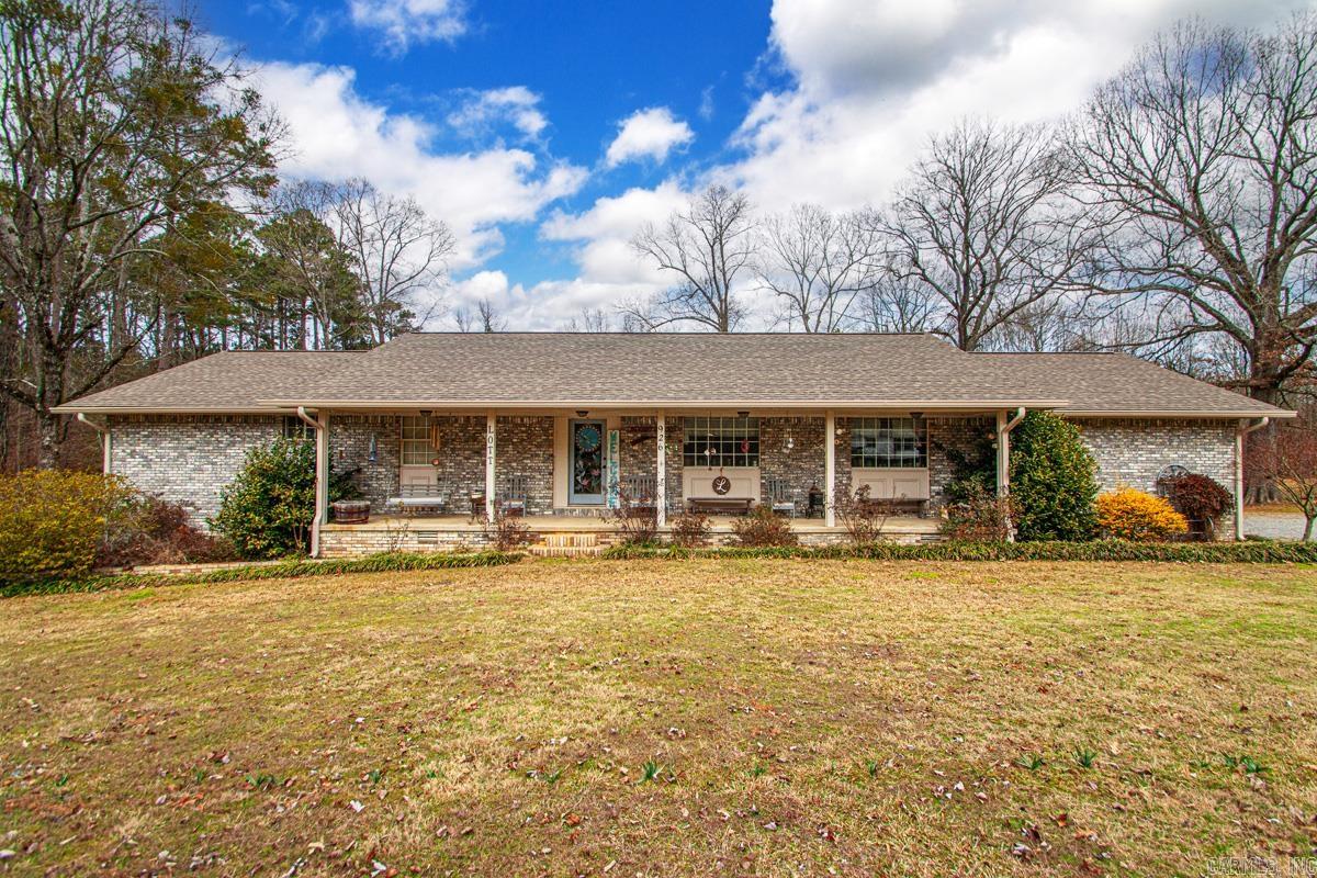 926 Grant 67 Road Property Photo 1