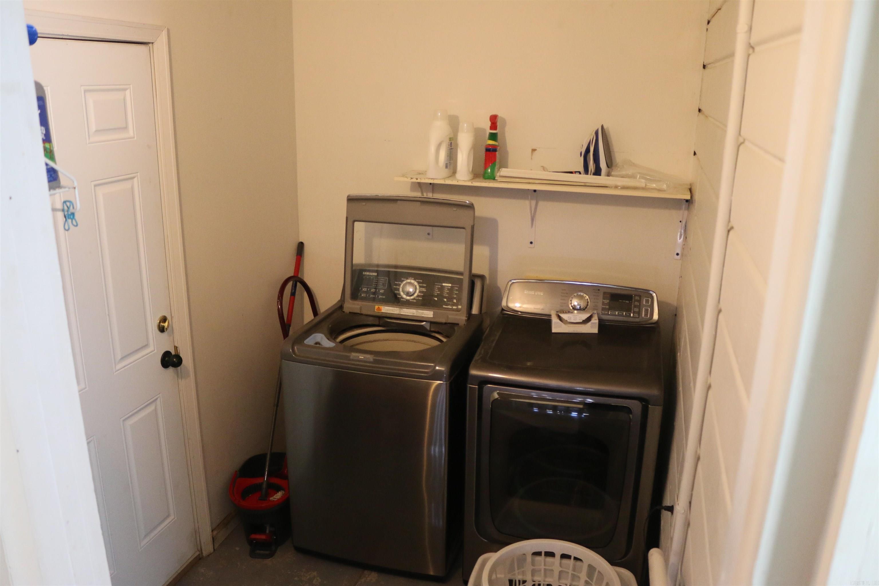 1013 Lakeside Drive Property Photo 30