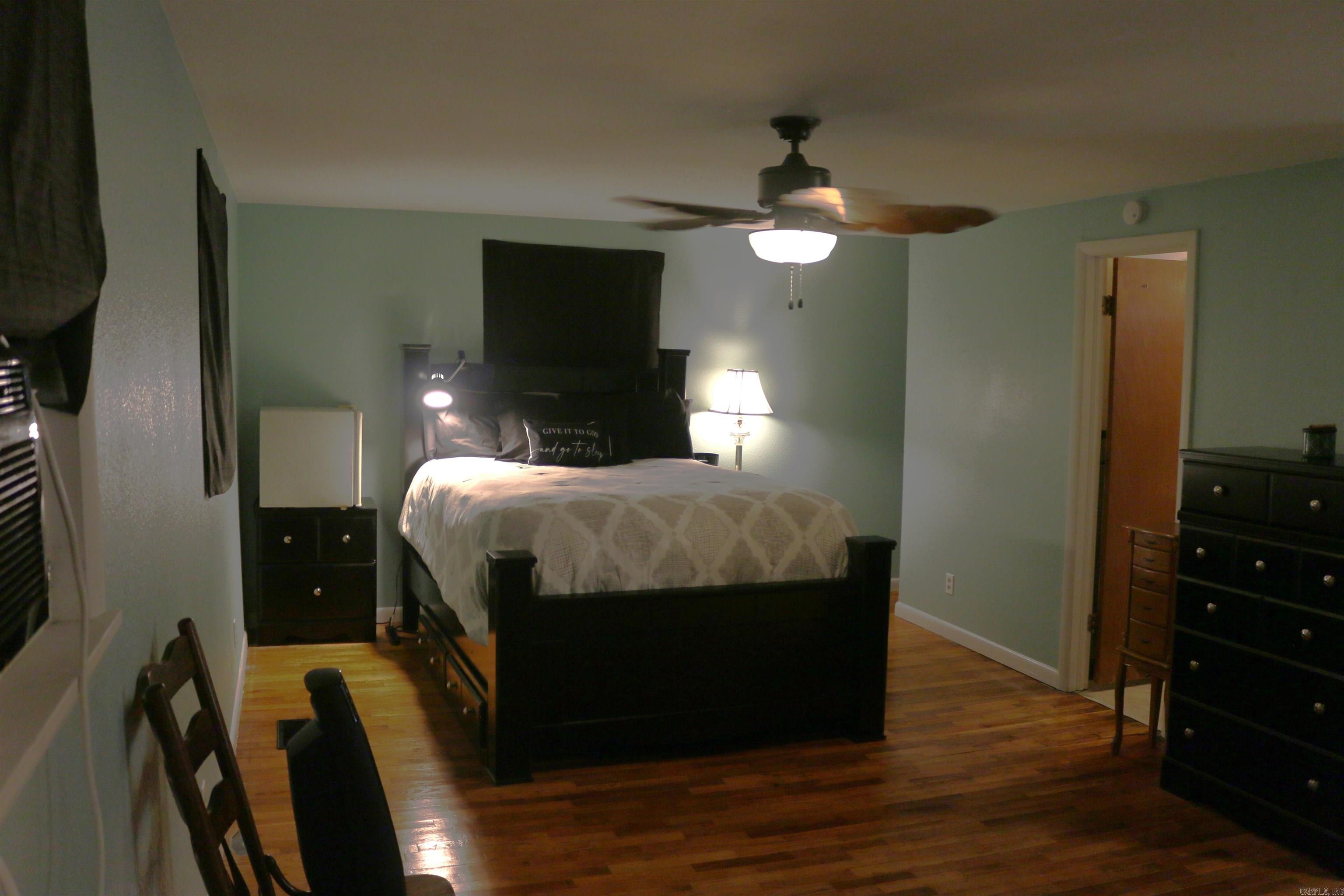 1013 Lakeside Drive Property Photo 32
