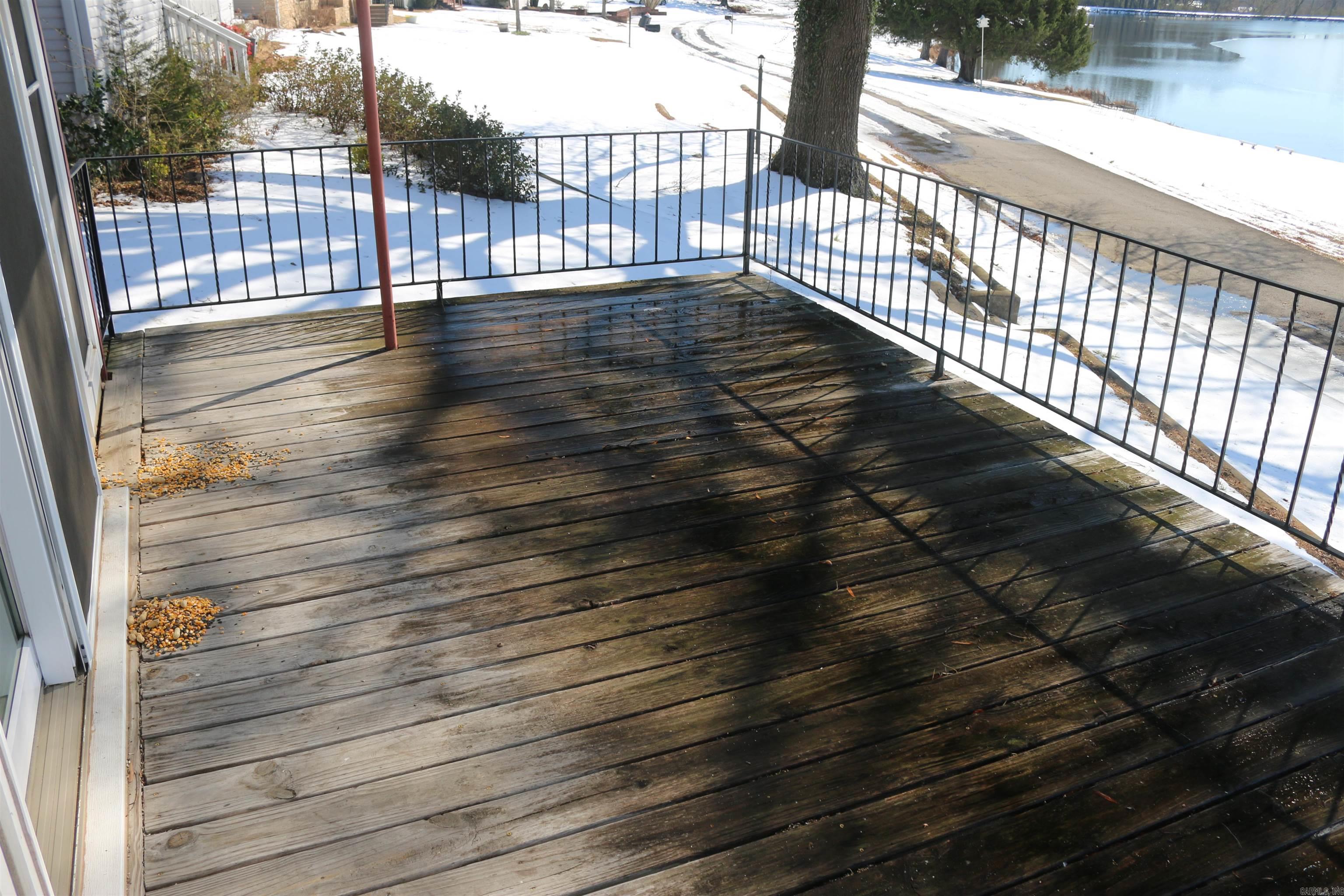 1013 Lakeside Drive Property Photo 38