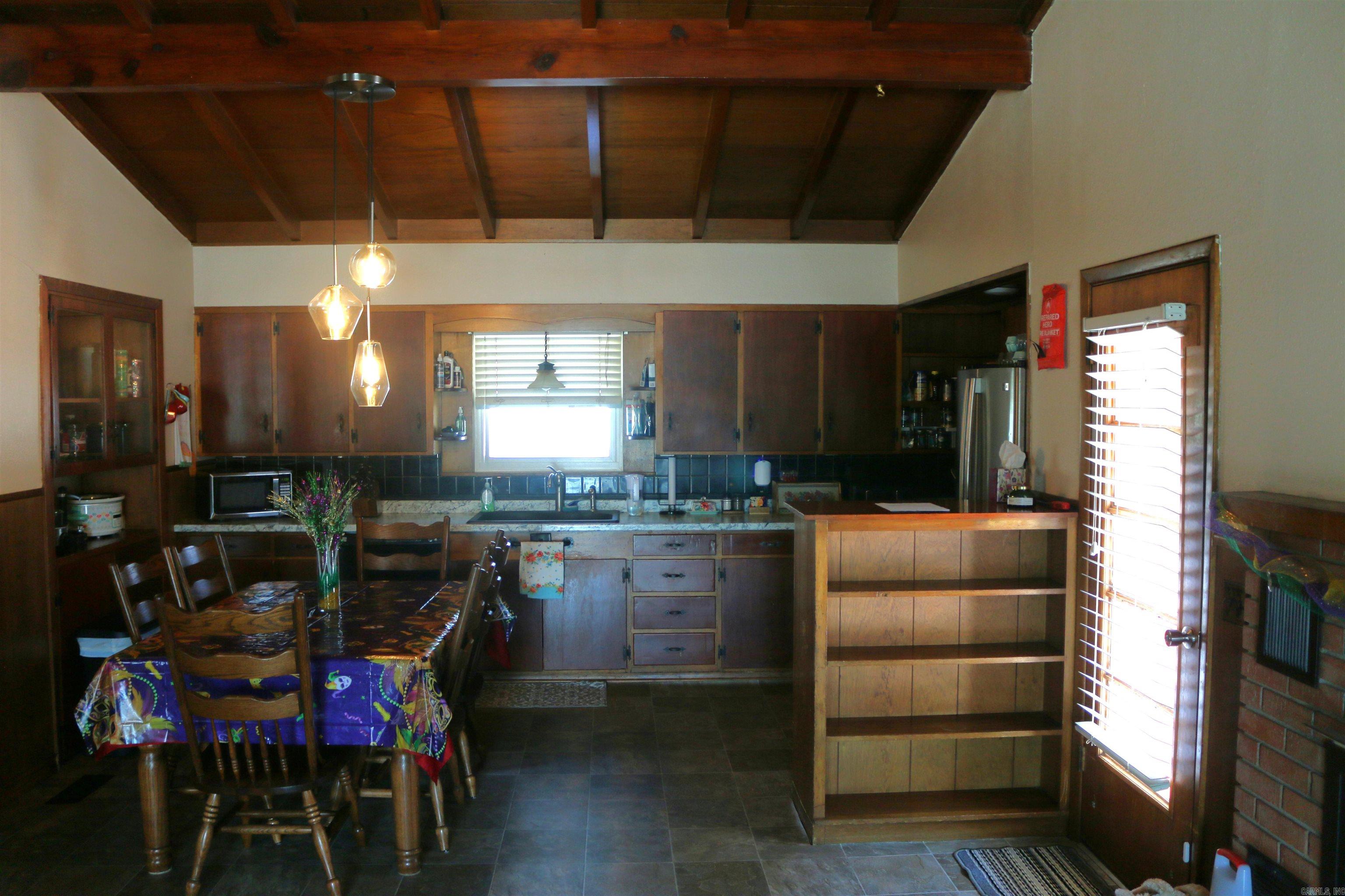 1013 Lakeside Drive Property Photo 43