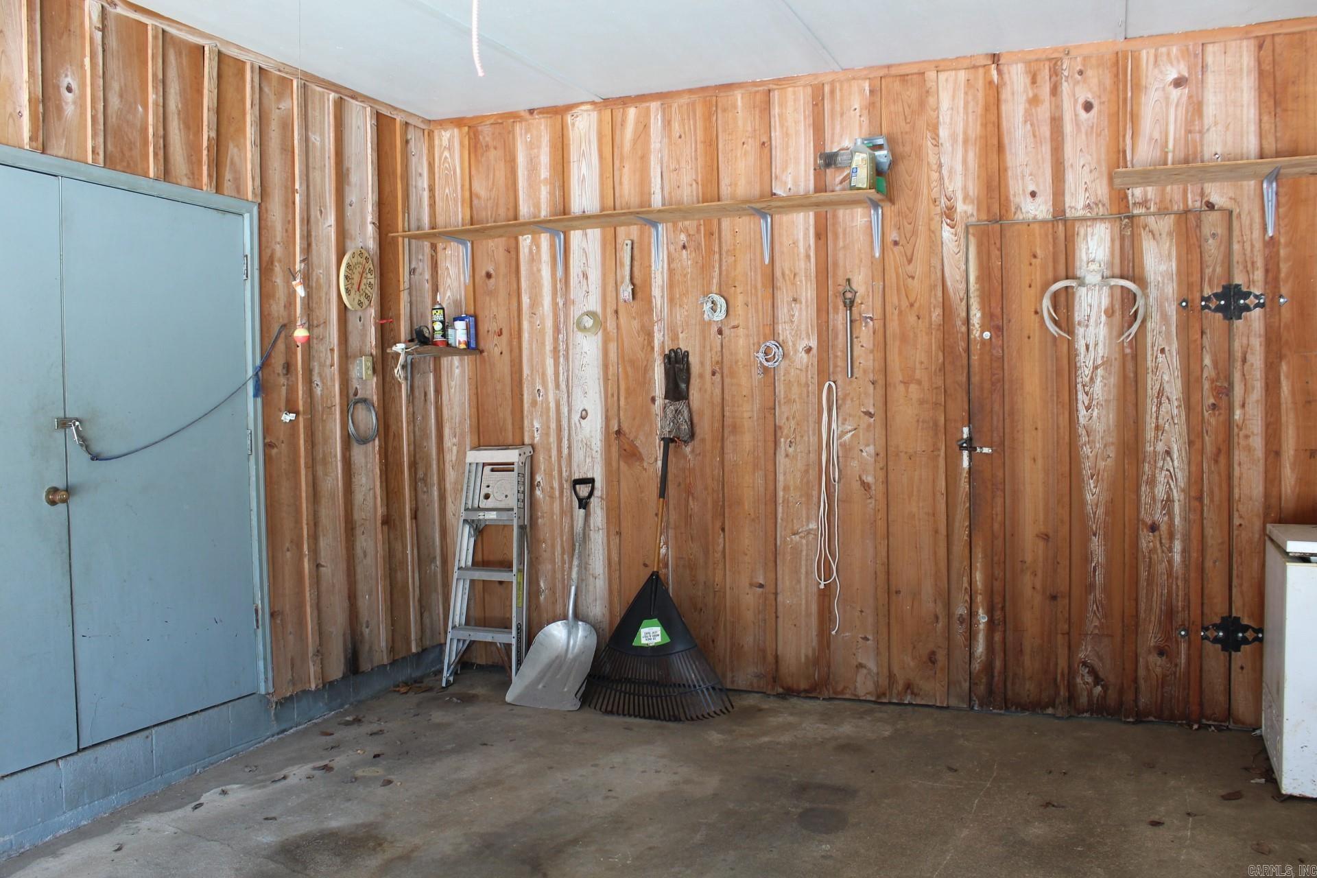124 Valley Drive Property Photo 7