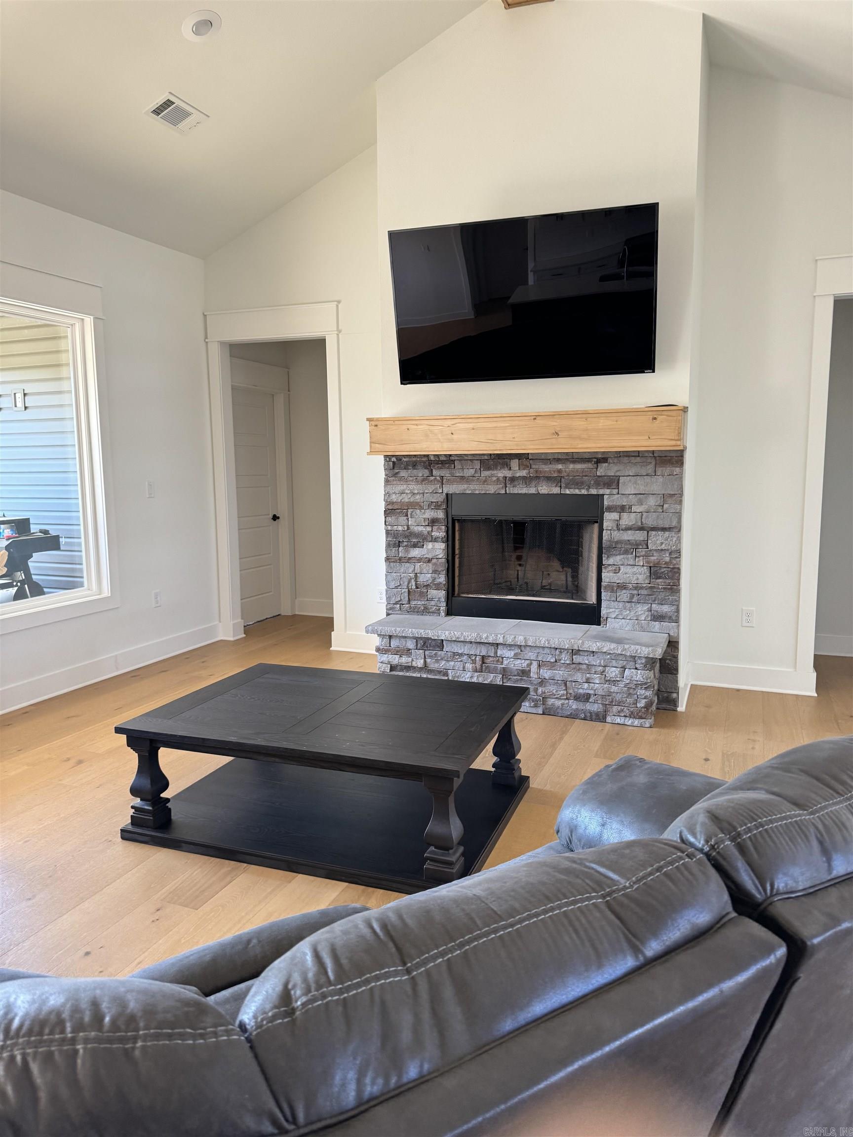 10568 Gunter Loop Property Photo 3