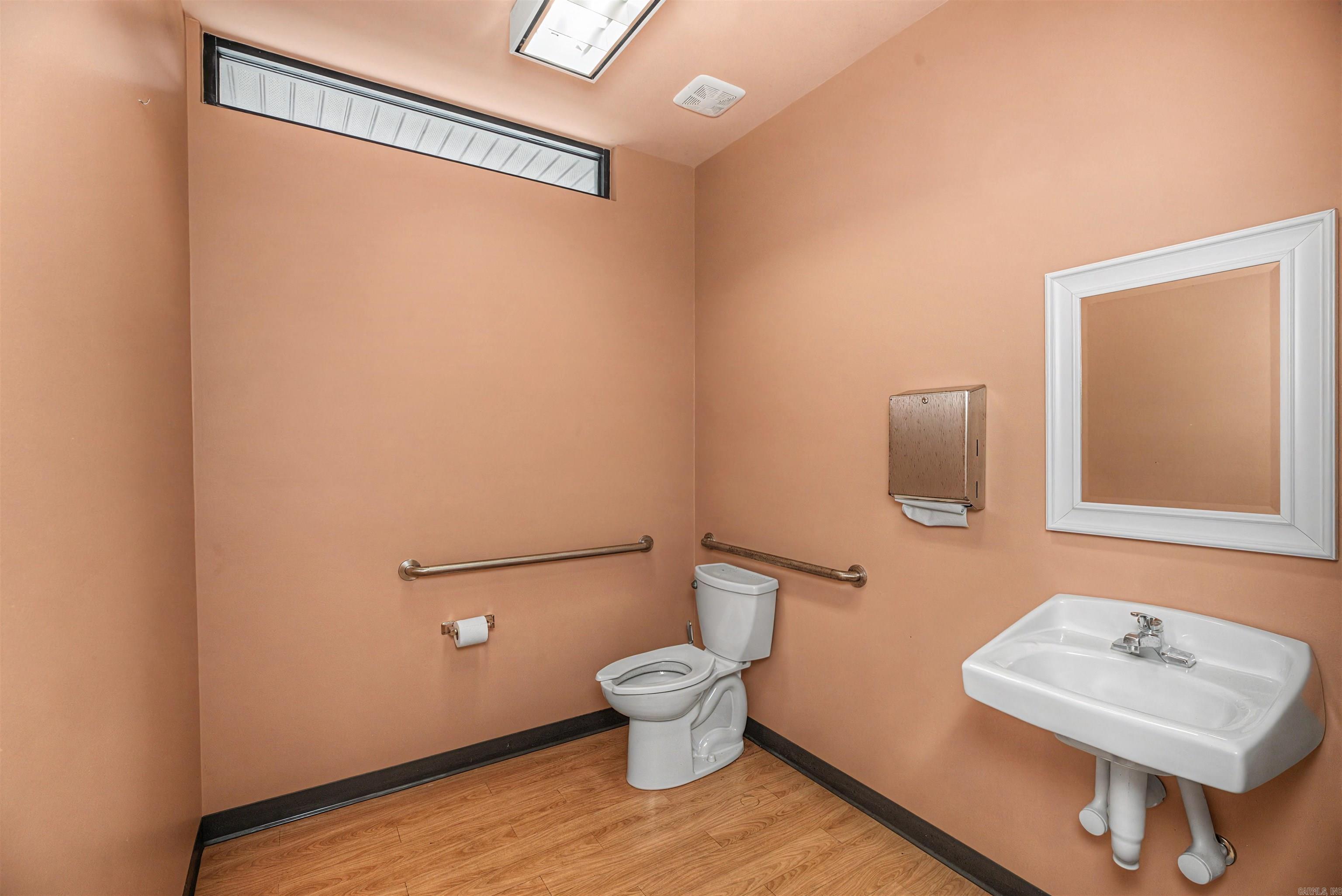 6531 Sheridan Road Property Photo 15