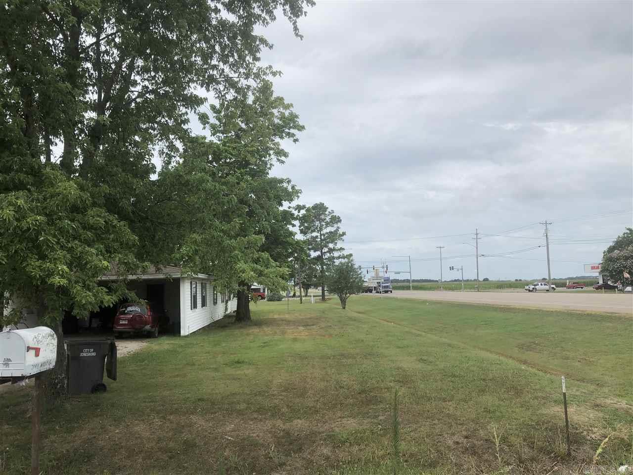 2001 Margo Lane Property Photo 5