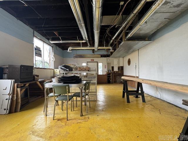 215 E Broadway Property Photo 21