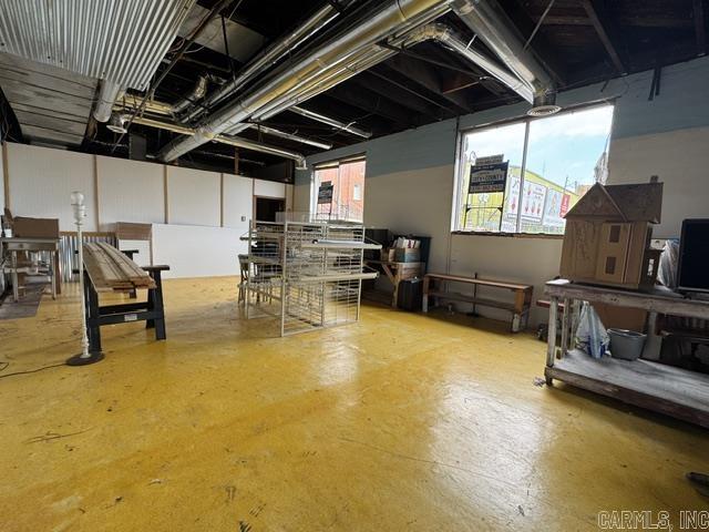 215 E Broadway Property Photo 25