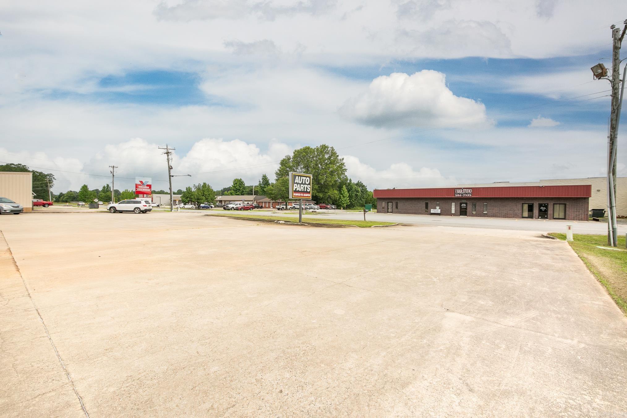 109 Plaza Boulevard Property Photo 8