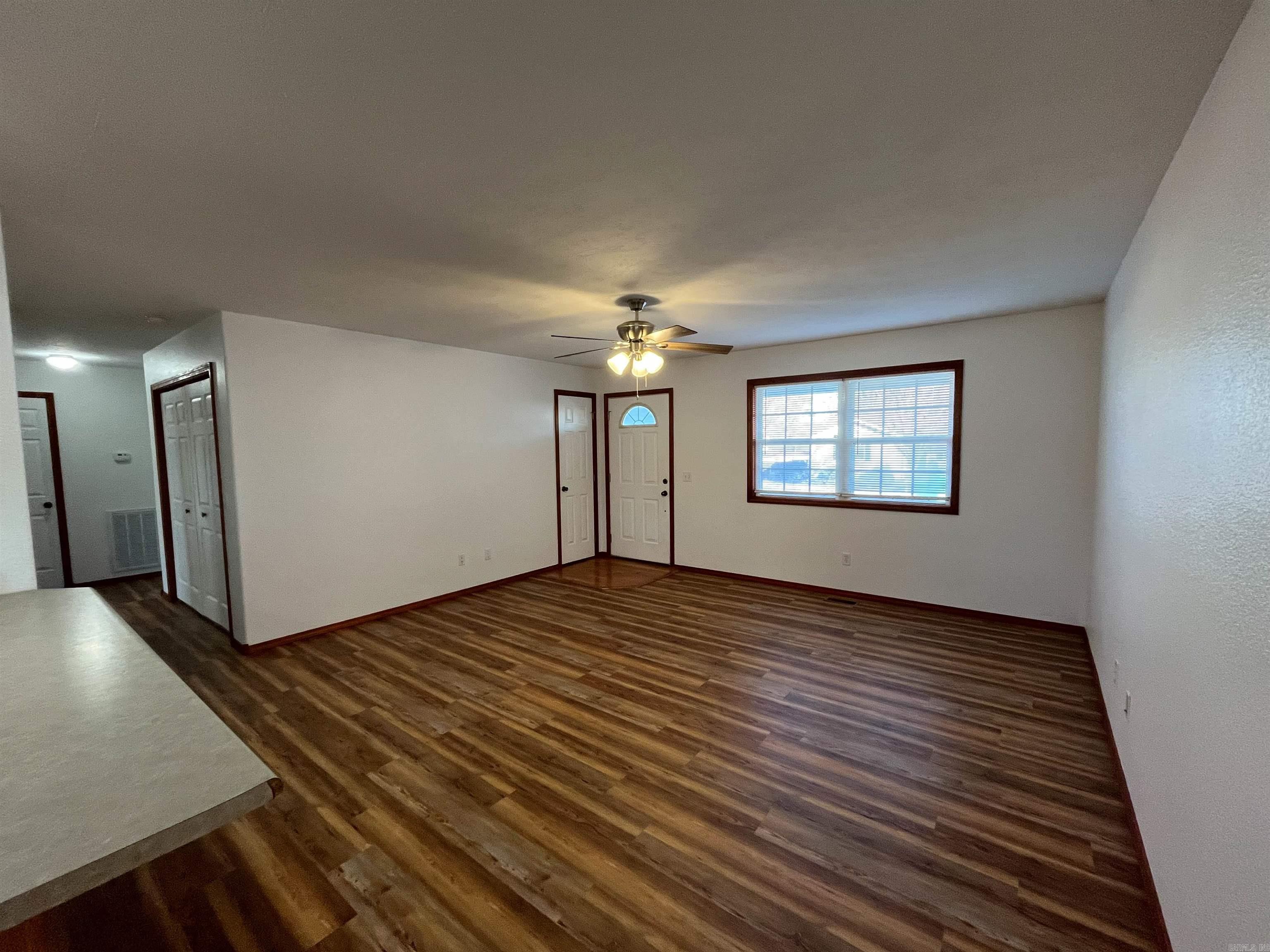 414 Regina Avenue Property Photo 4